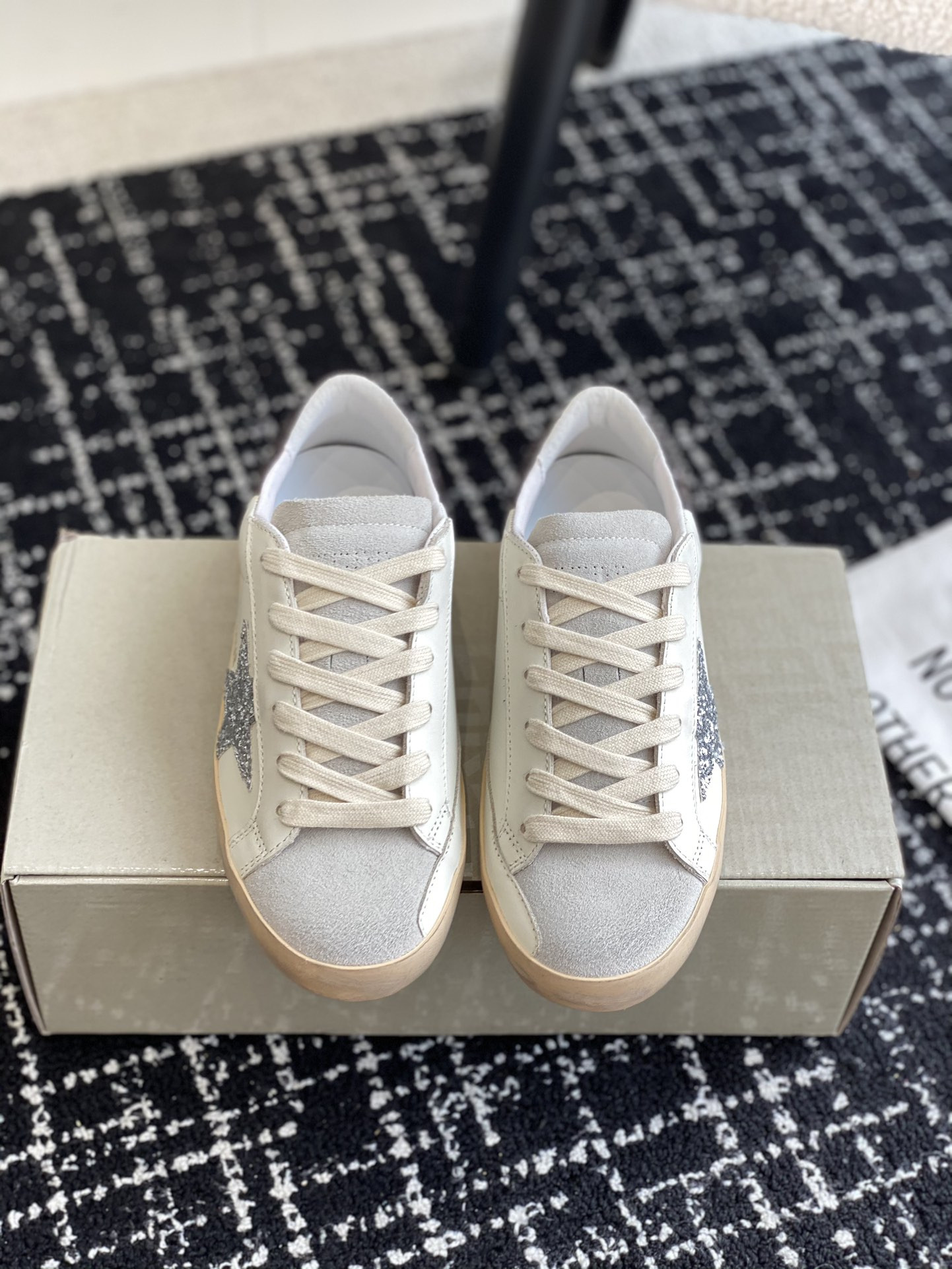 ua g01den G003e s*per-star sneaker