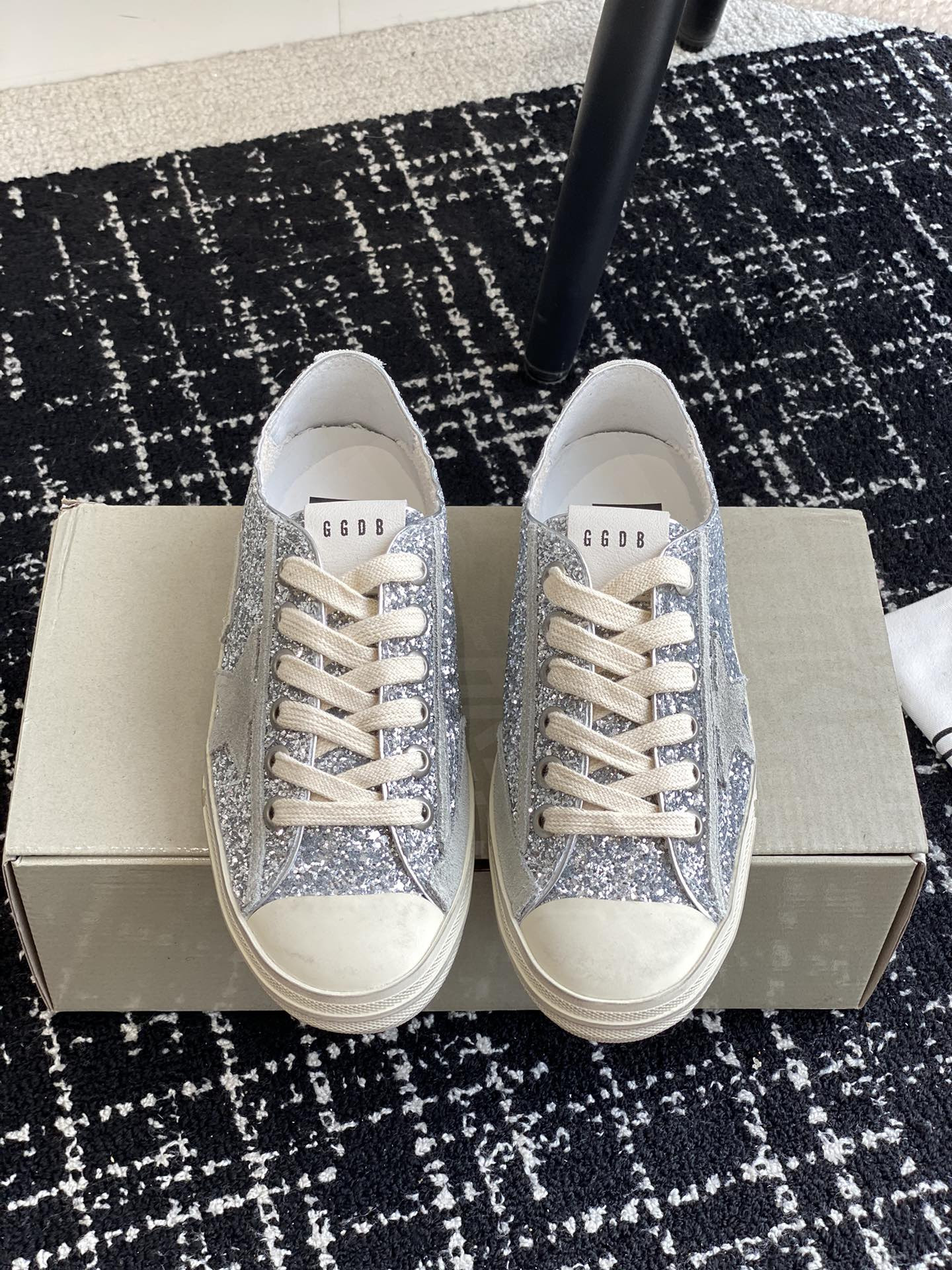 ua g01den G003e v-star sneaker