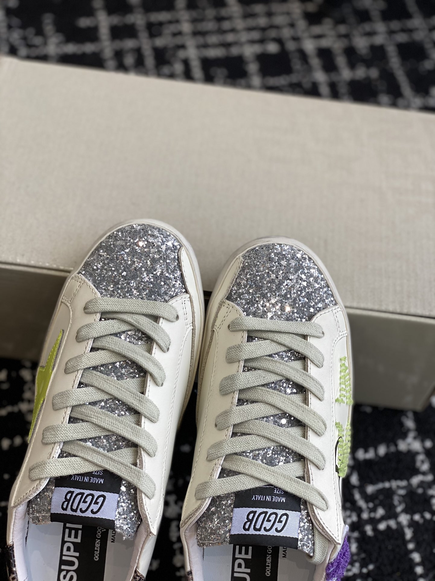 ua g01den G003e s*per-star sneaker