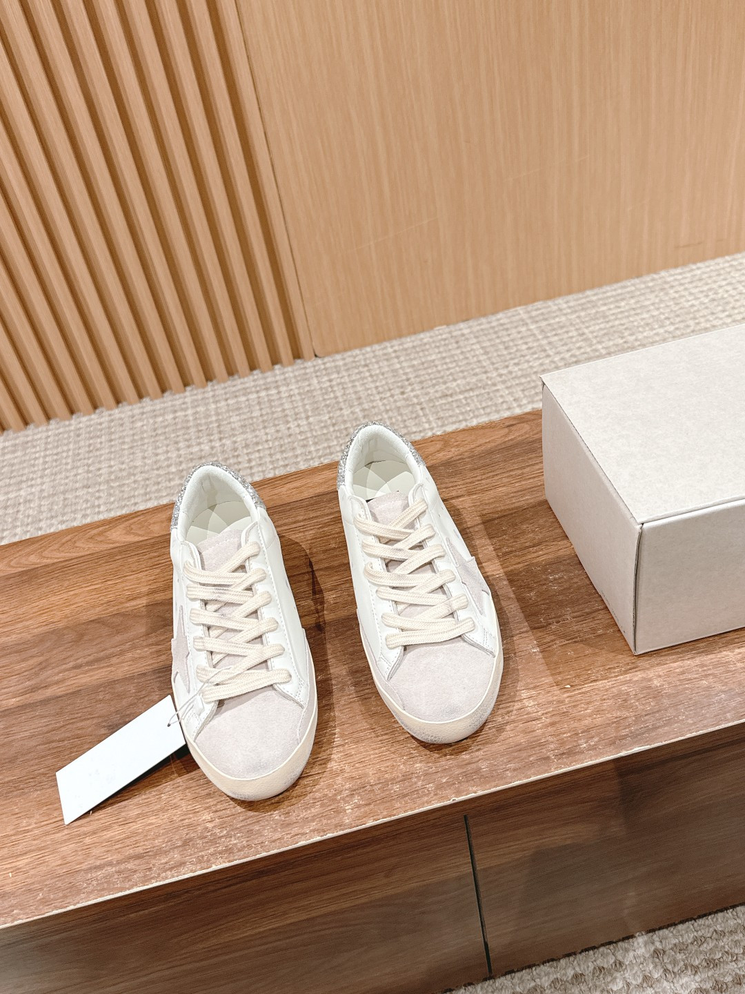 ua g01den G003e s*per-star sneaker