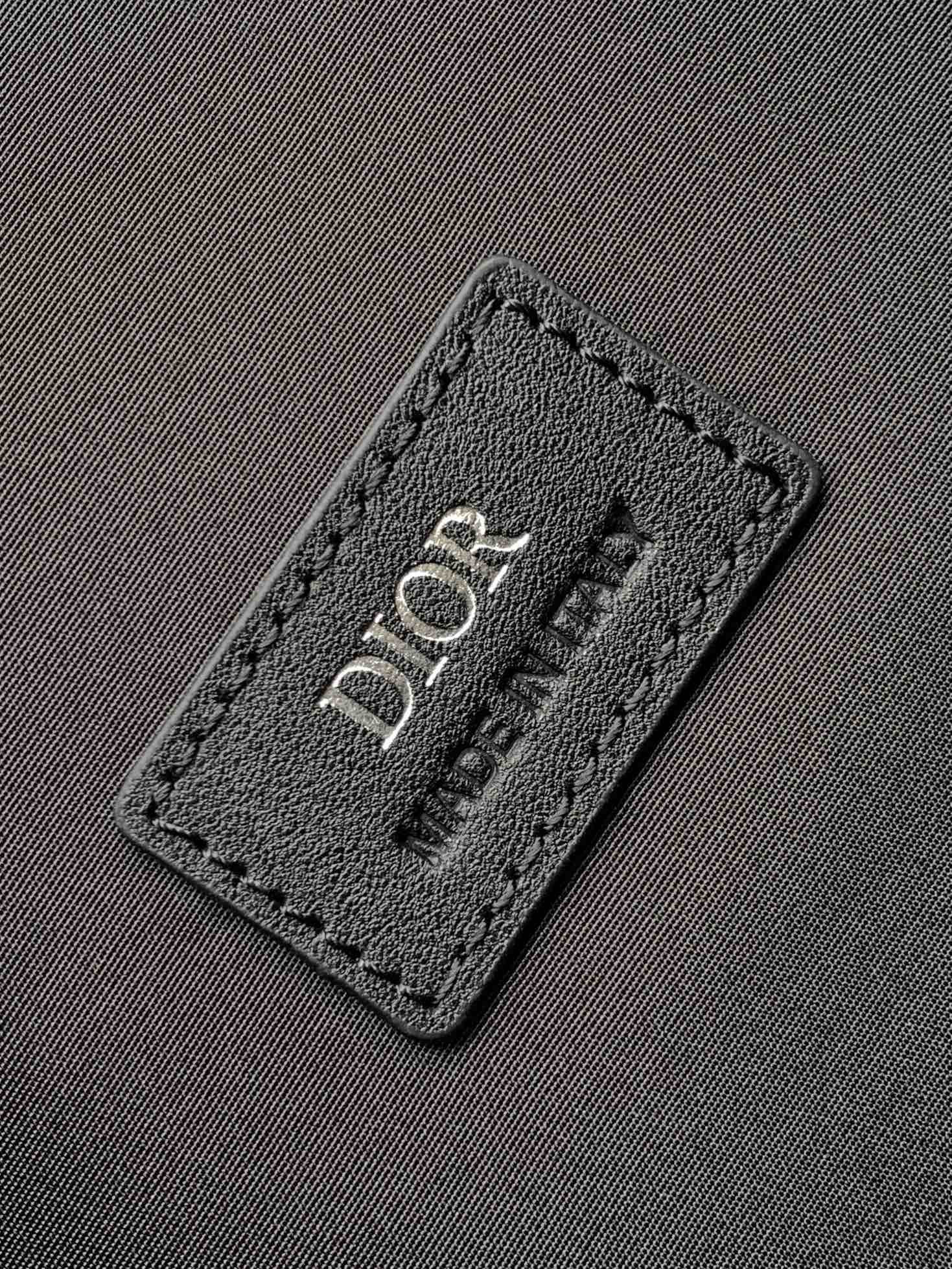 d*or zipped briefcase black cd Di*m*nd canvas and black grained calfskin  37 x 28 x 6 cm