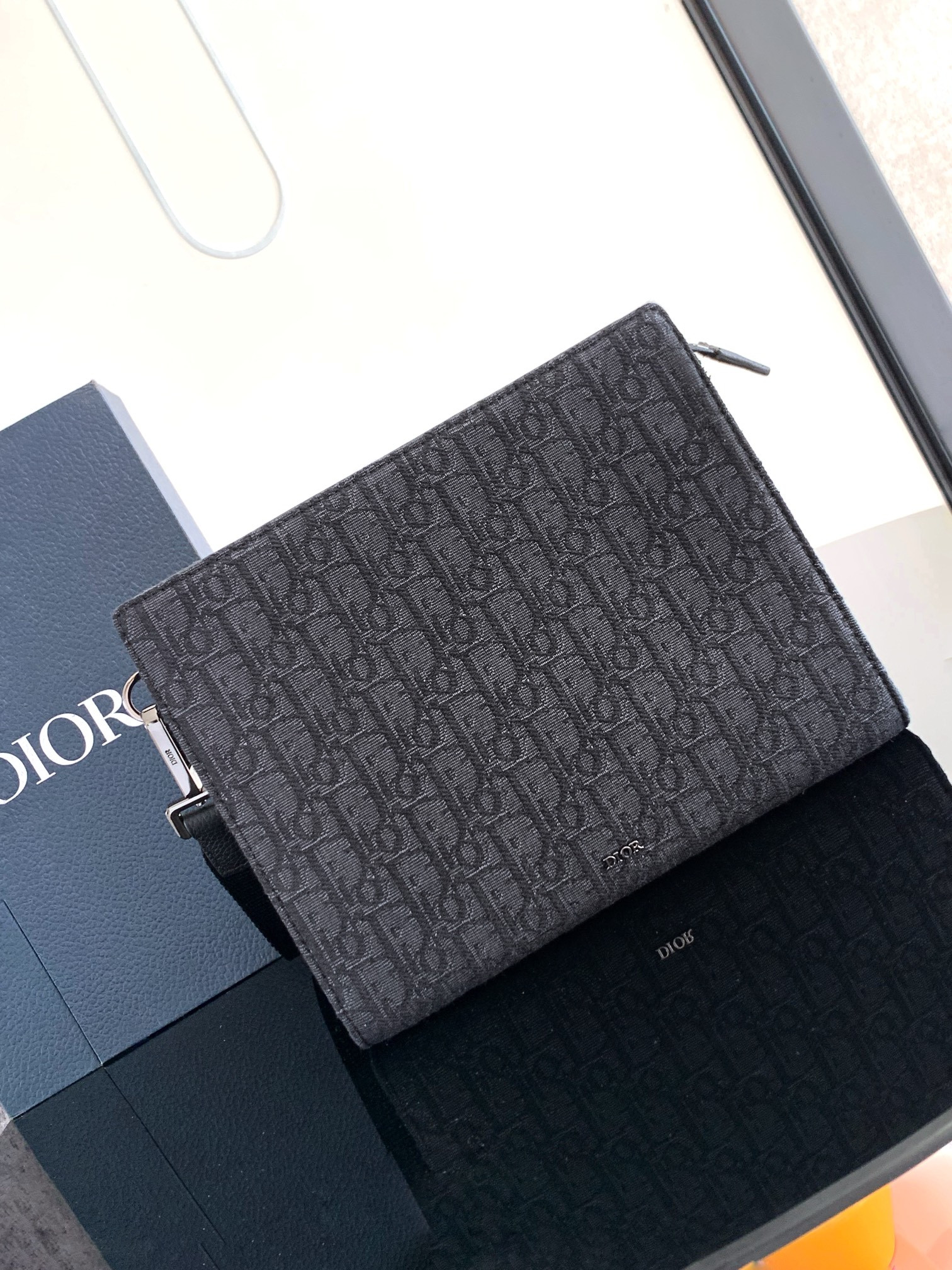 D*or a5 triangle pouch 27 x 19.5 x 6 cm
