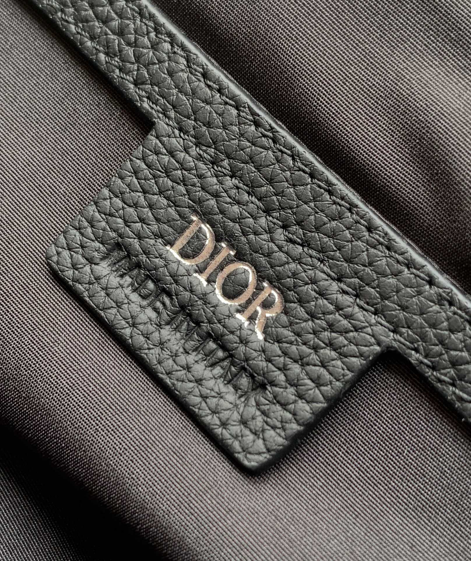 D*or hit the road messenger bag with flap black D*or gravity leather and black grained calfskin  24 x 18 x 8 cm