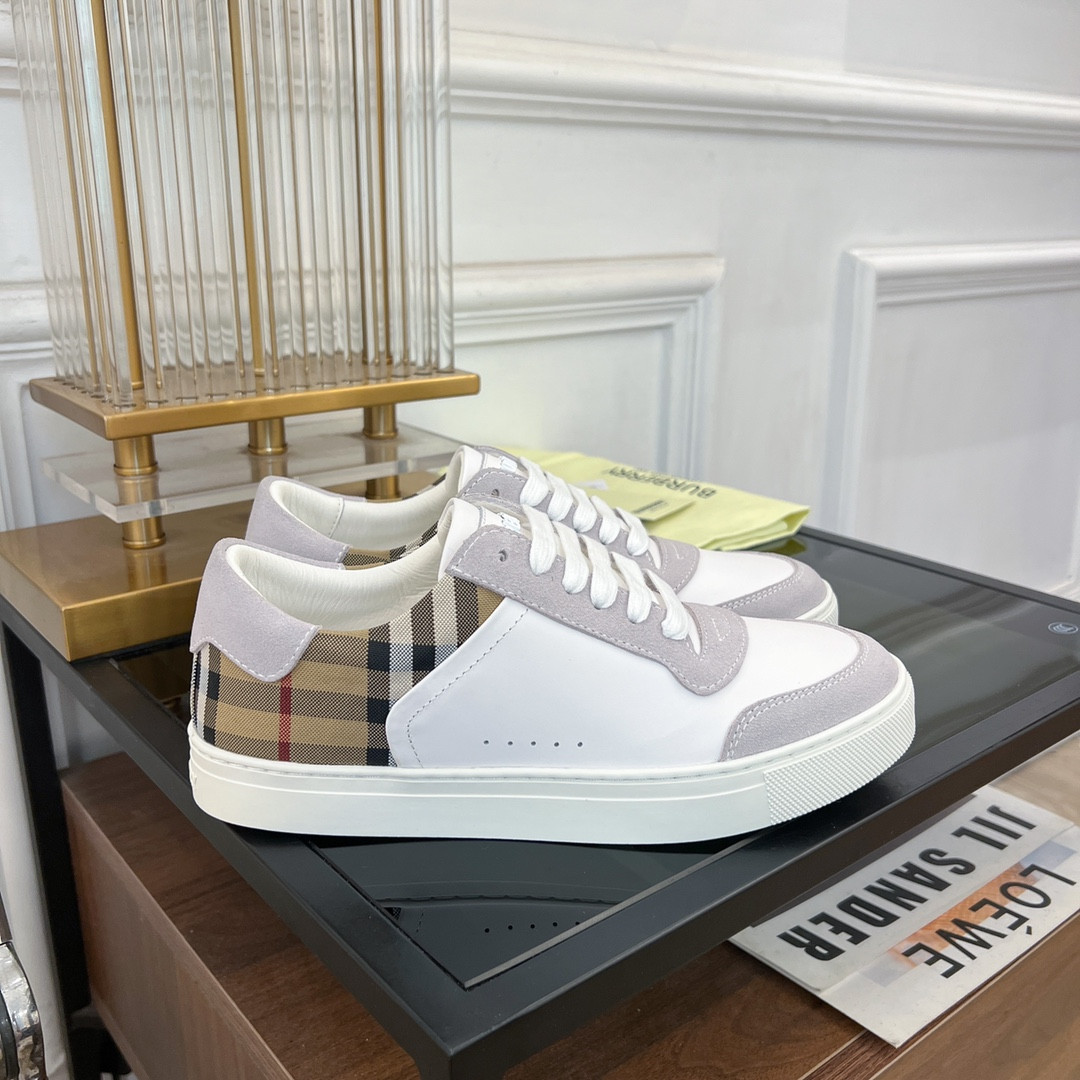 ua B**rry sneakers