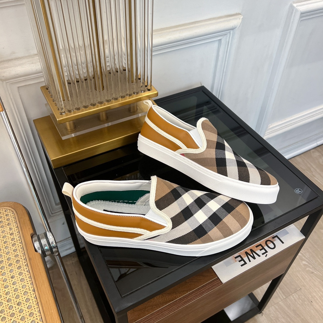 ua B**rry slip on sneakers