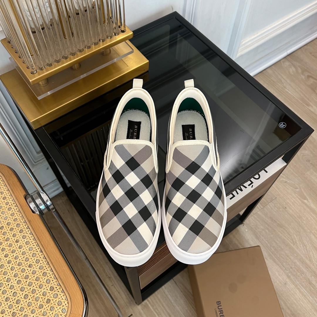 ua B**rry slip on sneakers