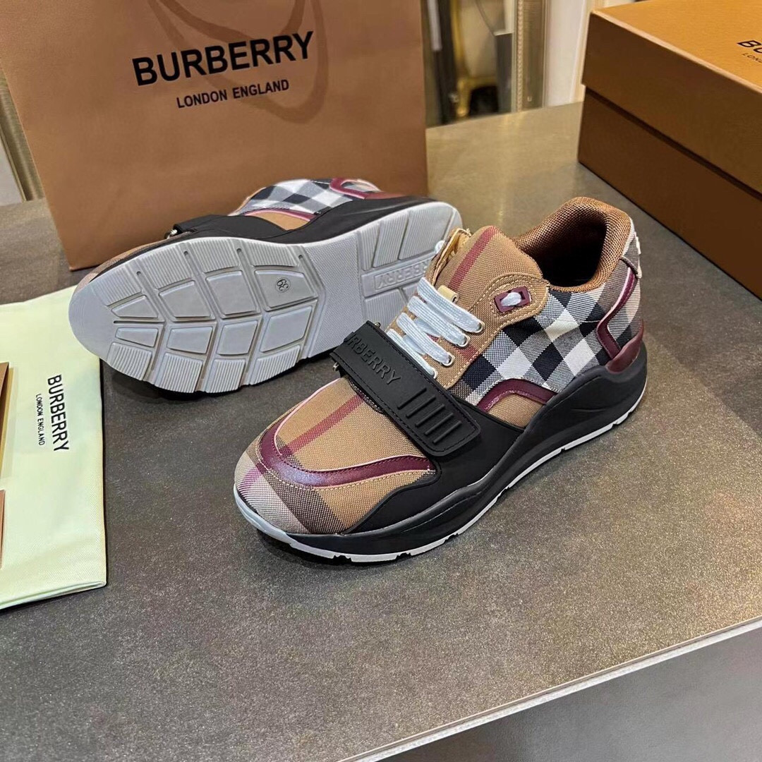 ua B**rry sneakers