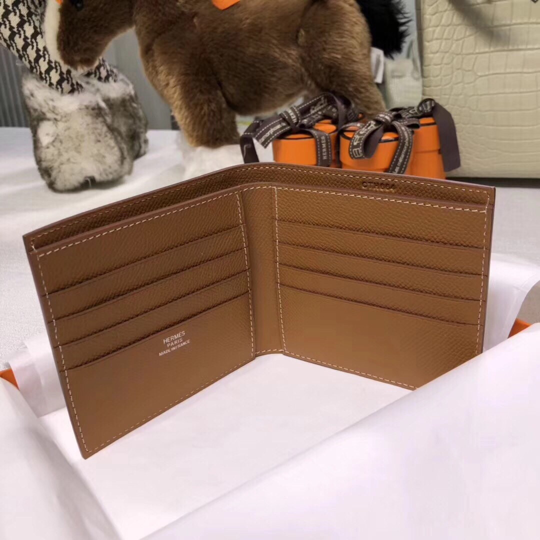 H**me5 poker compact wallet