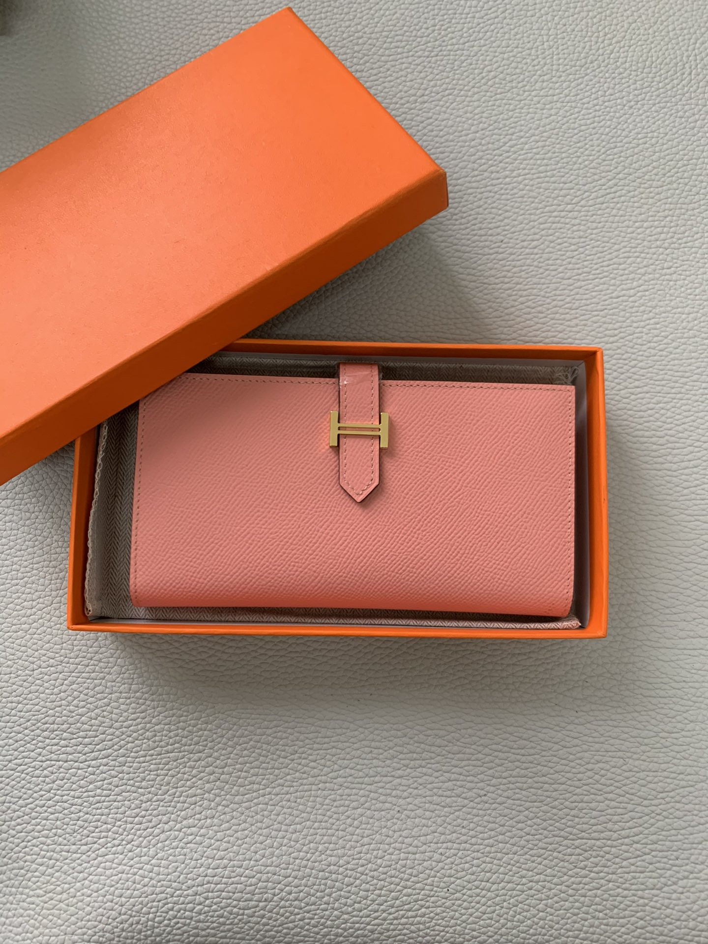 H**me5 long wallet 17.5x9.5cm