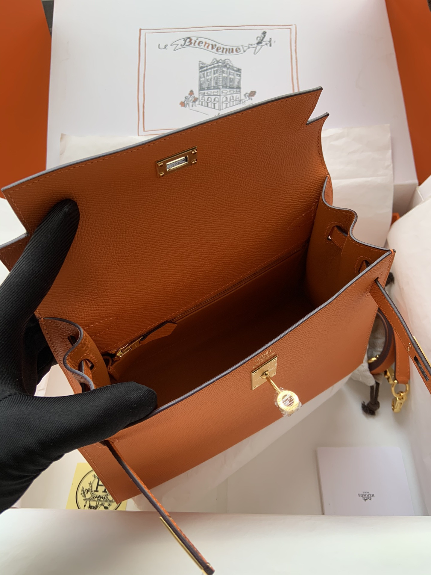 HERMÈS Kelly Gold-tone Hardware 25 28