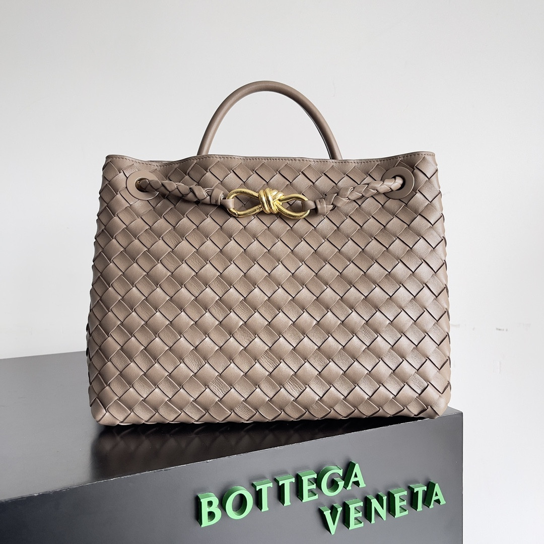 bo*te*ga Ve*ne*ta medium andiamo 32x25x11cm