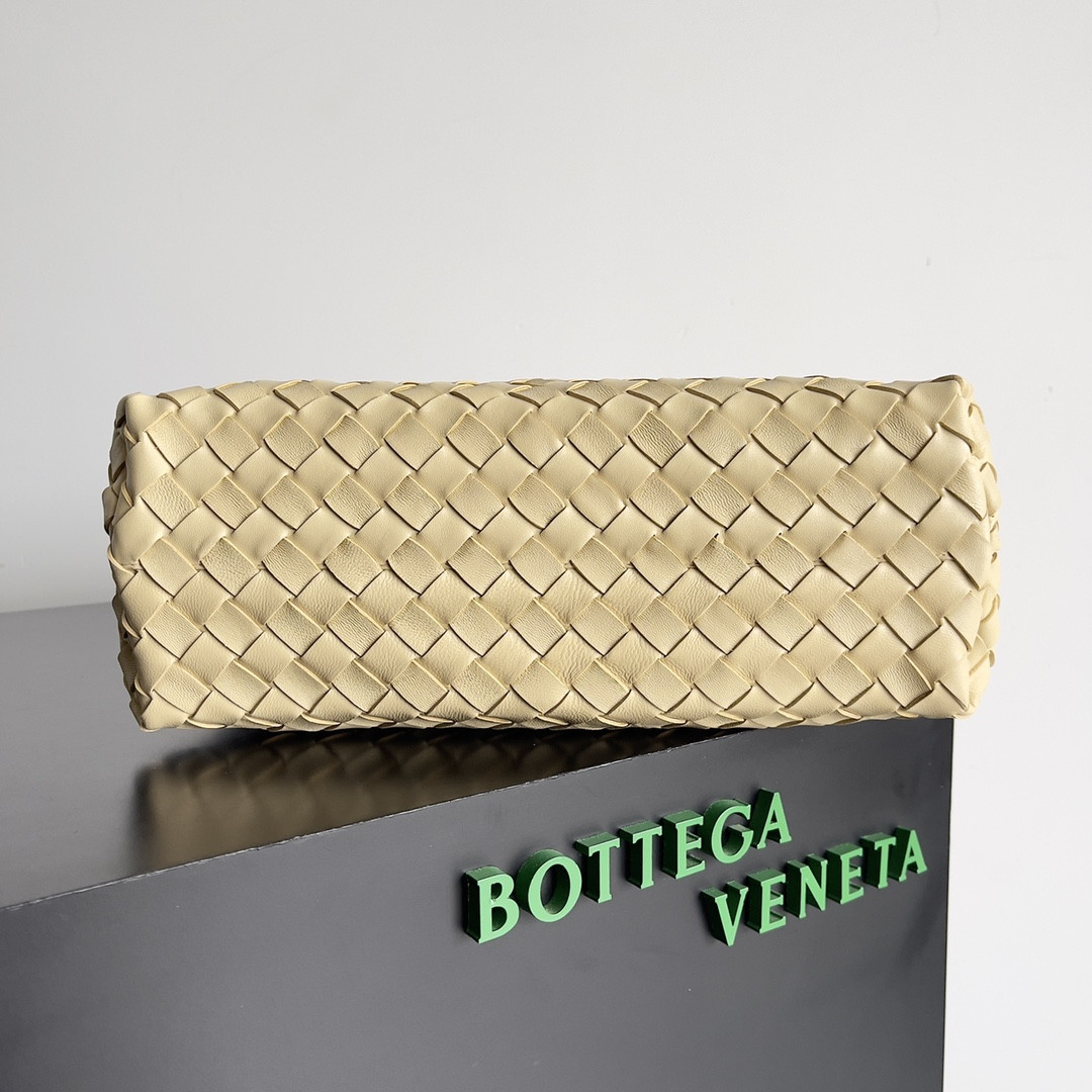 bo*te*ga Ve*ne*ta medium andiamo 32x25x11cm
