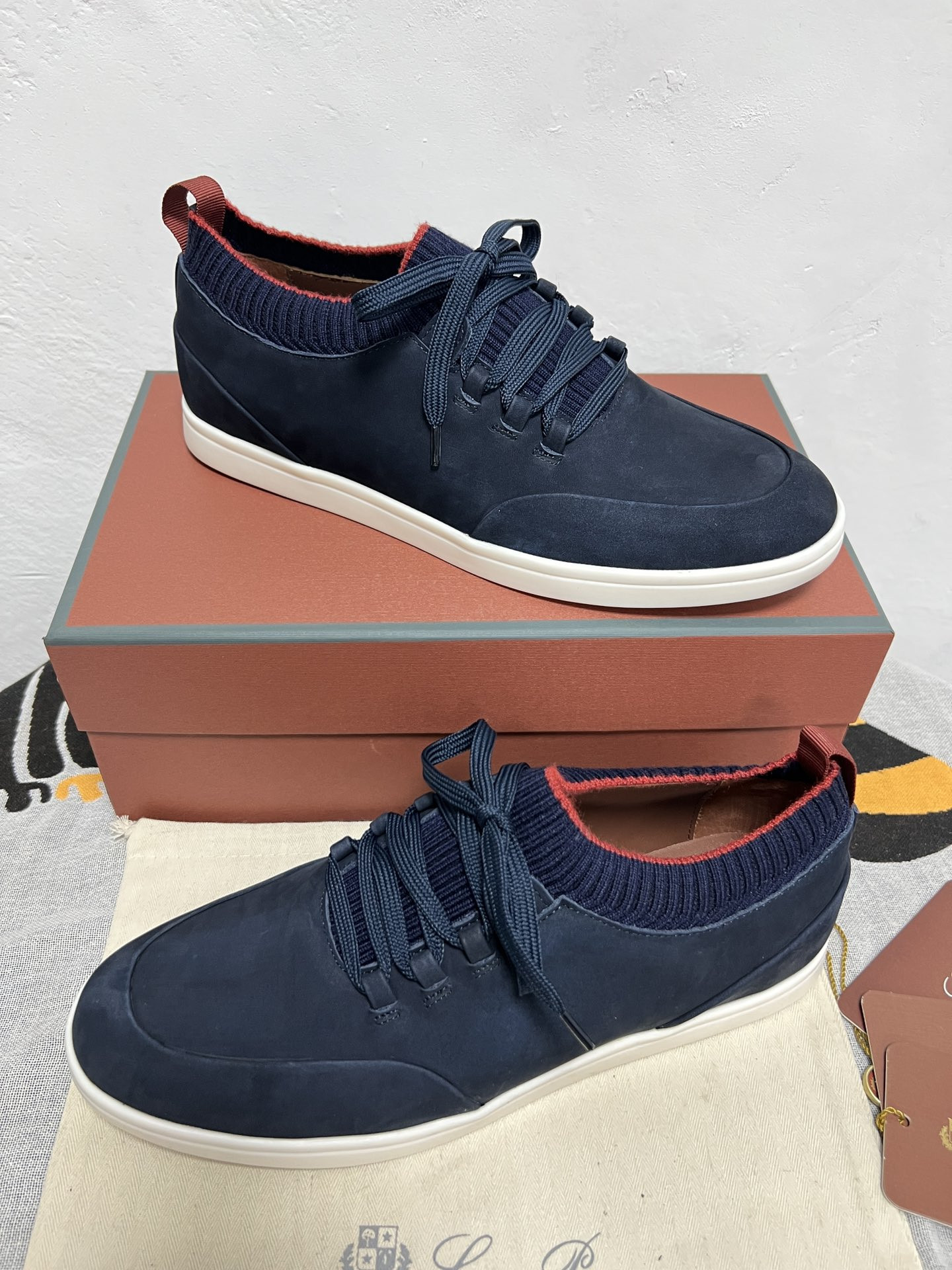 ua L**o p*ana soho walk sneaker
