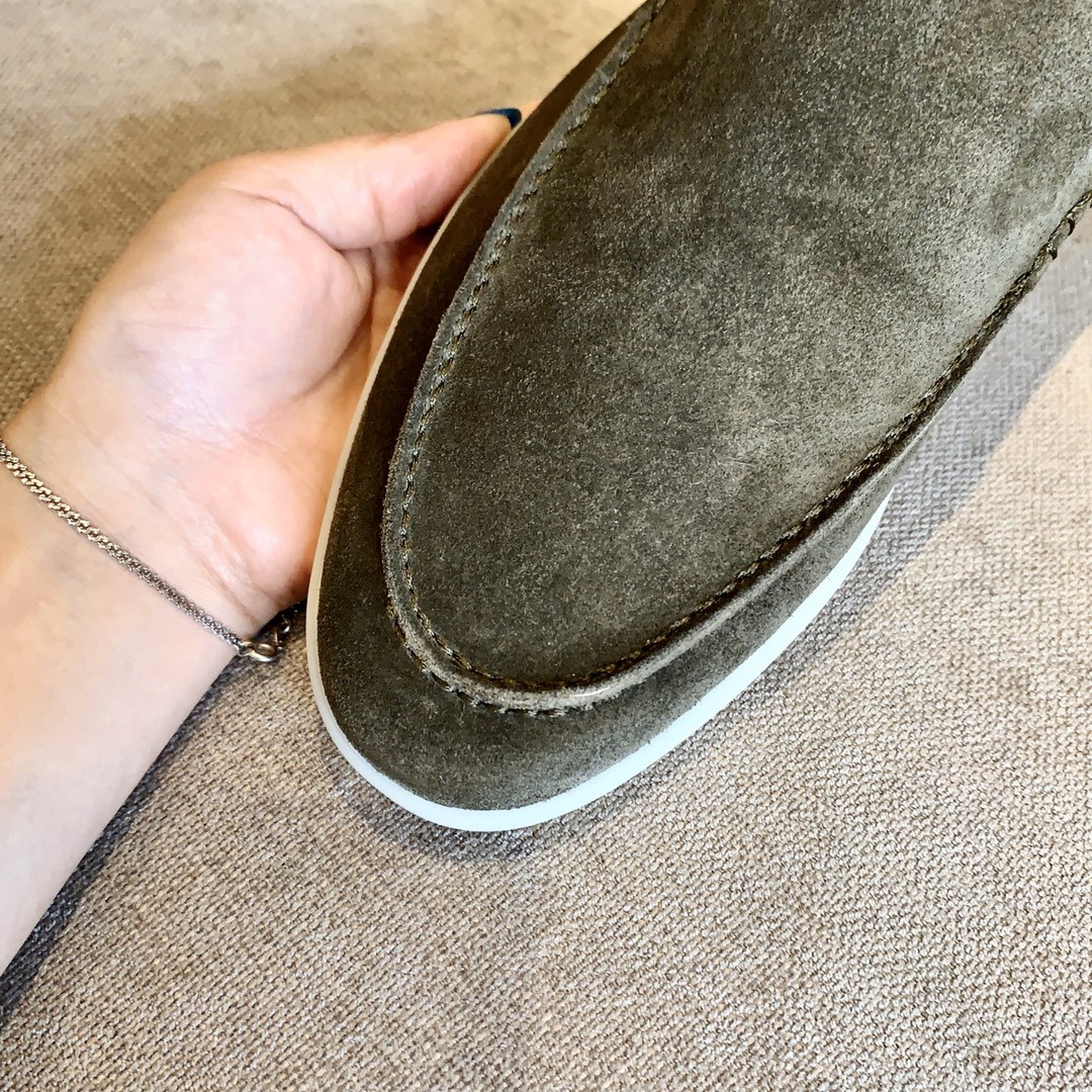 ua L**o p*ana summer walk loafers