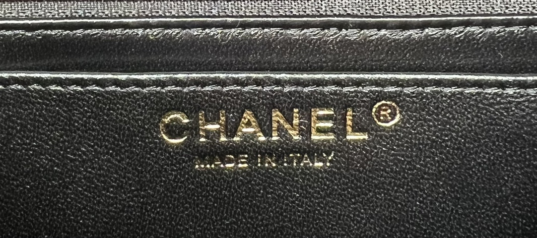 Ch*el classic flap bag 20cm