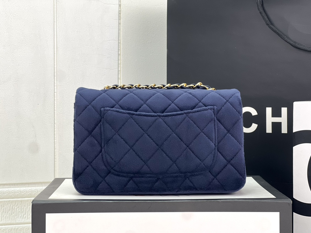 Ch*el classic flap bag 20cm