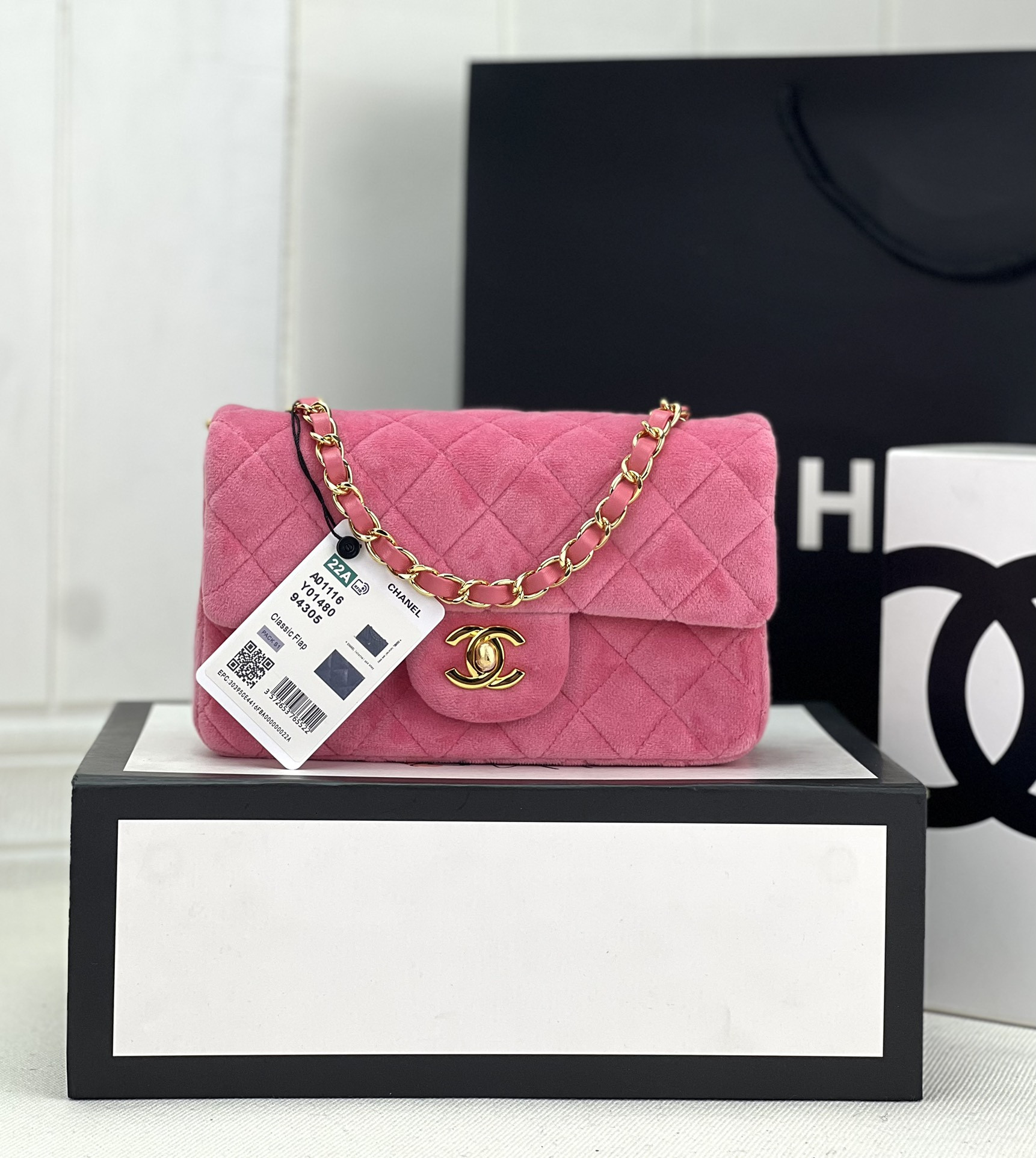 Ch*el classic flap bag 20cm