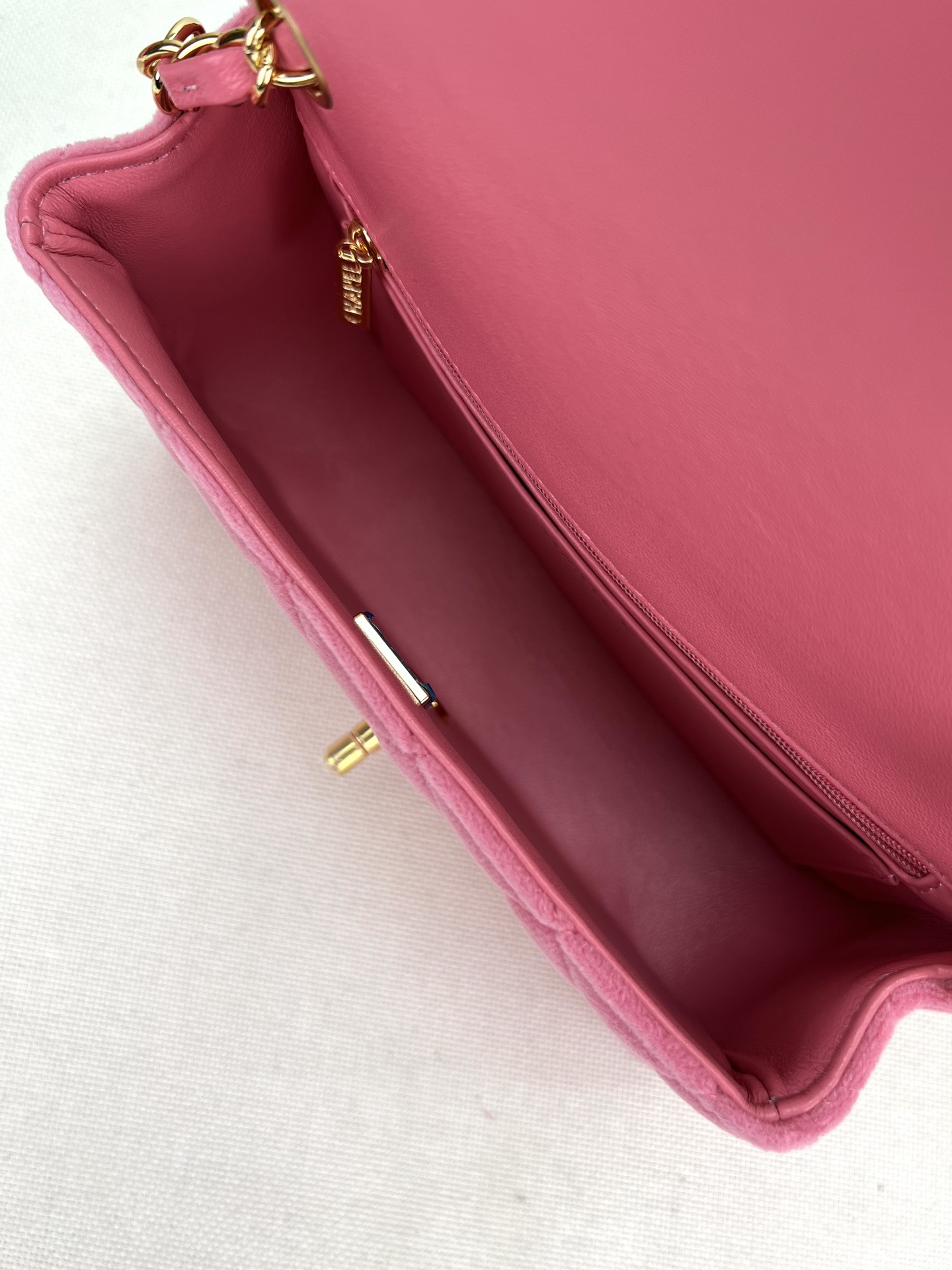 Ch*el classic flap bag 20cm