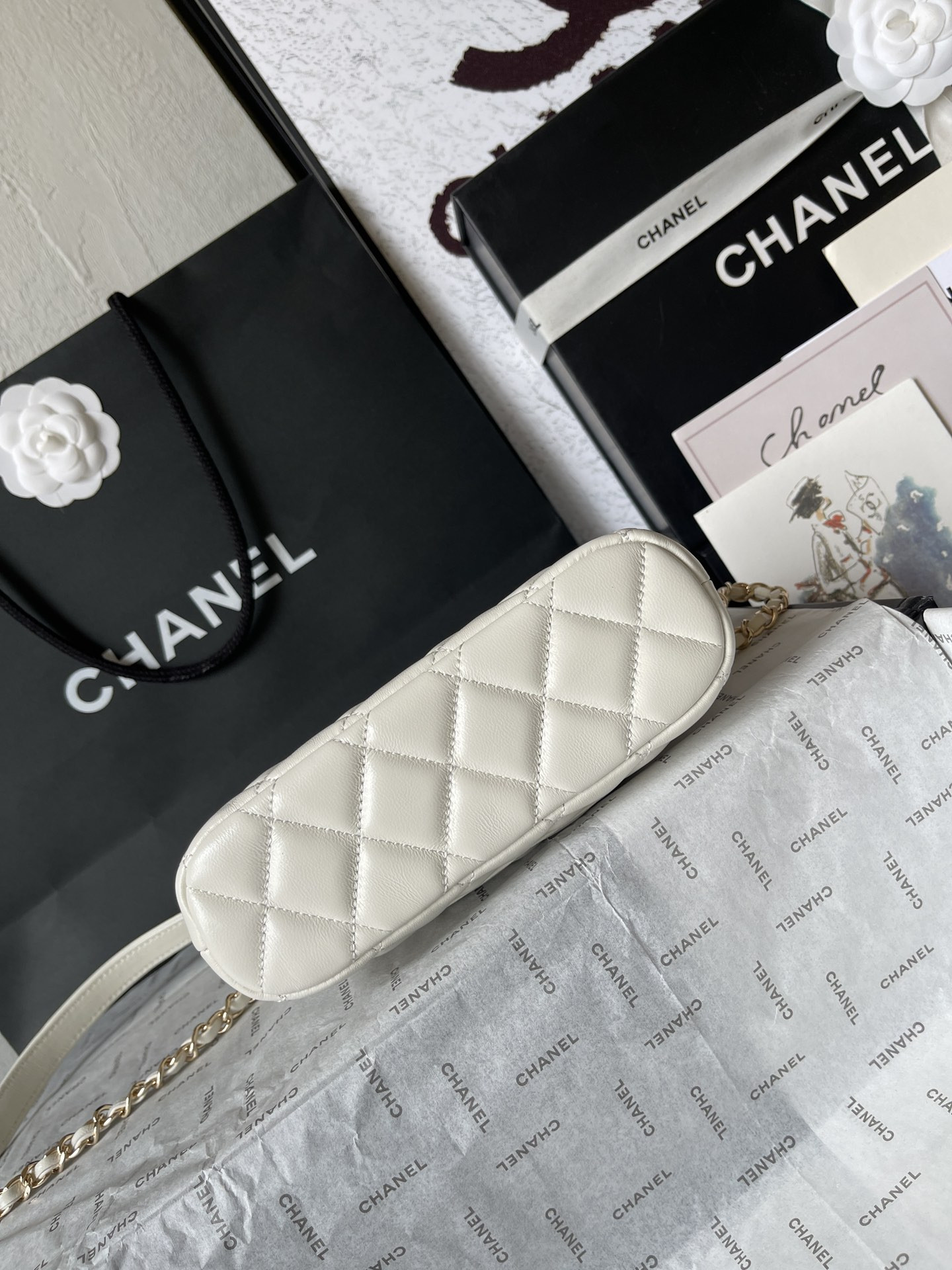 Ch*el small shopping bag 15x20x6cm