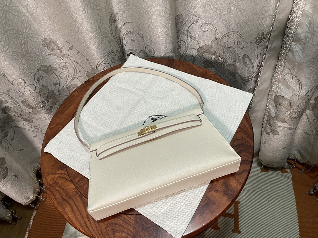 H**me5 kelly elan epsom16x27.8x4cm