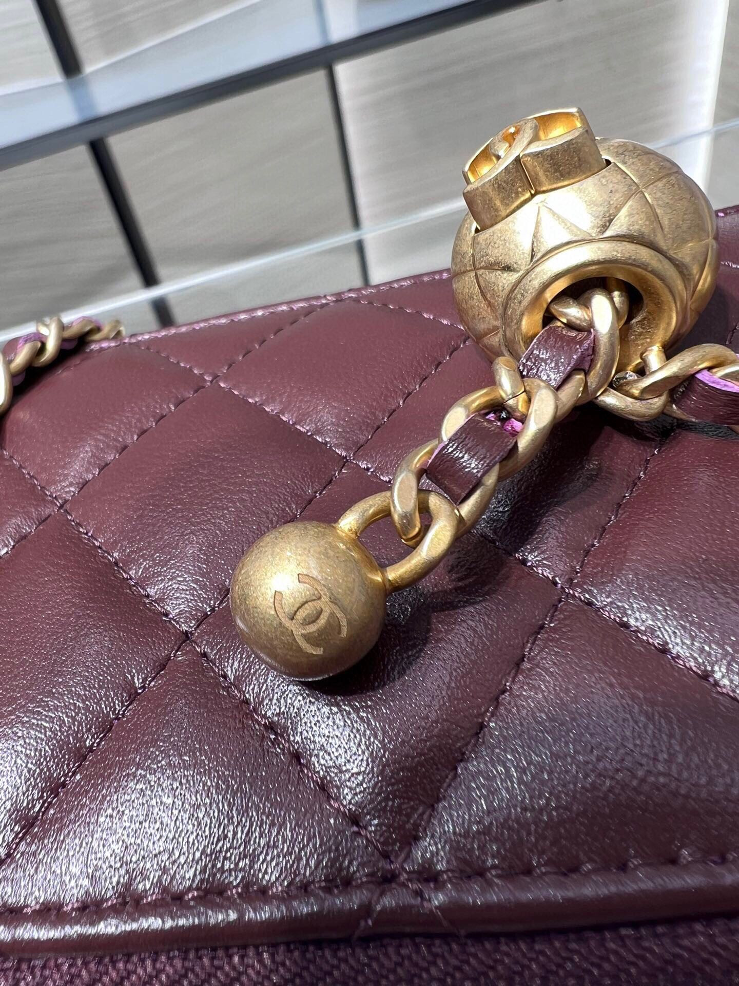 Ch*el clutch with chain 9.5x 17x 8cm
