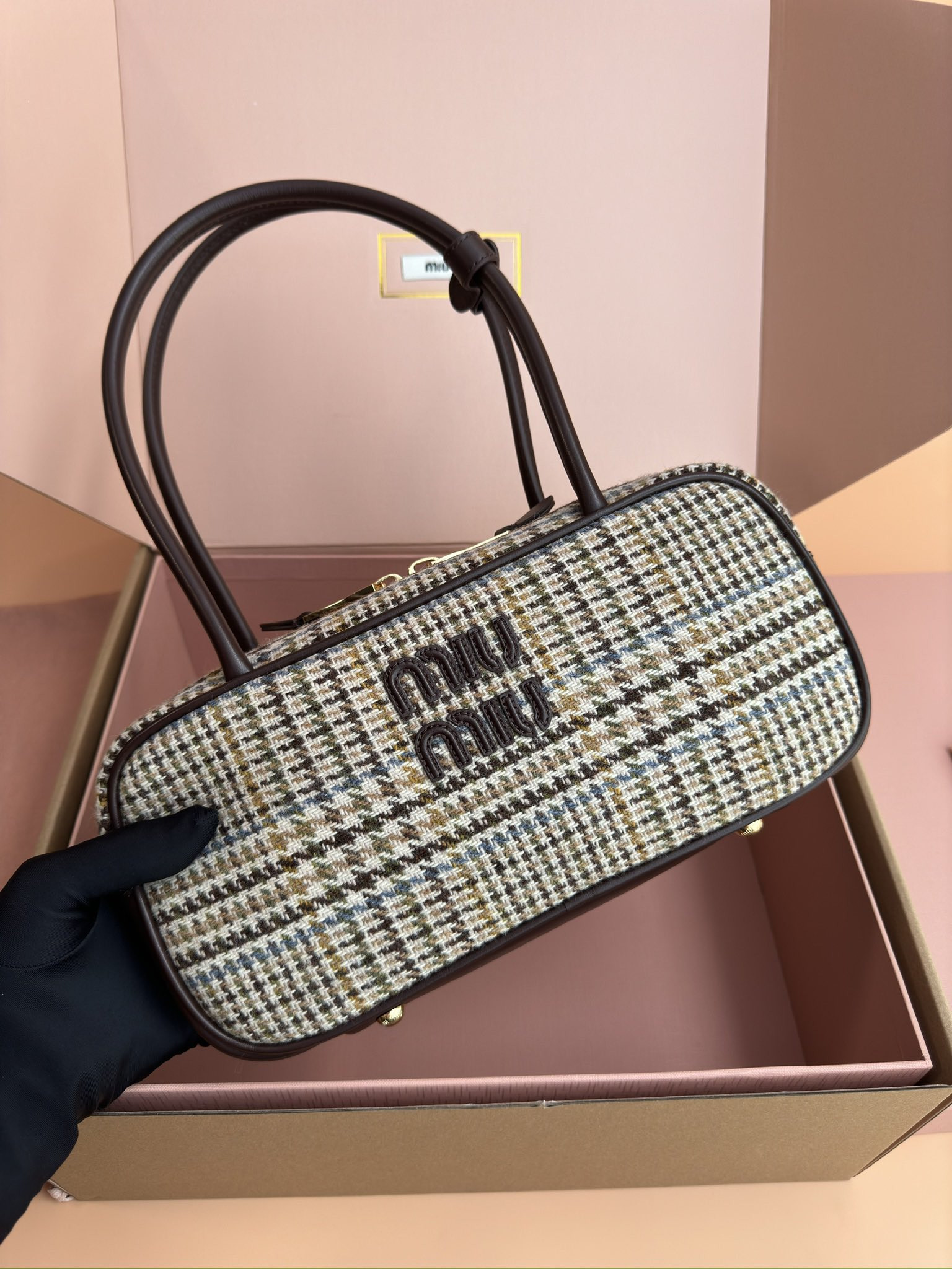 M1v M1v leather beau bag 28×15×9cm
