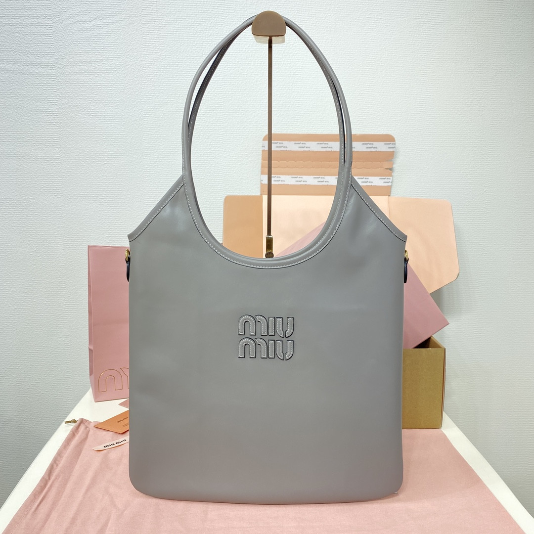 M1v M1v ivy leather bag 40x35cm