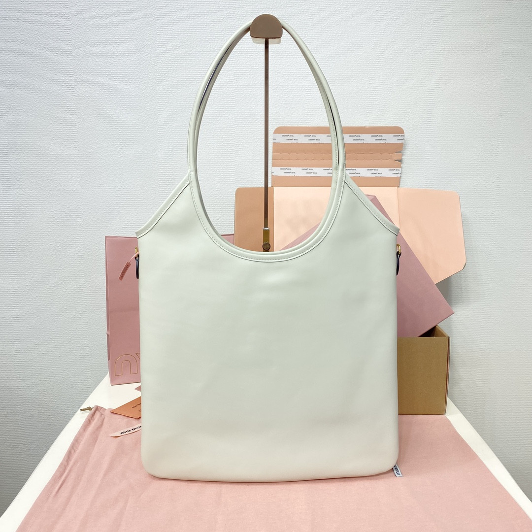 M1v M1v ivy leather bag 40x35cm