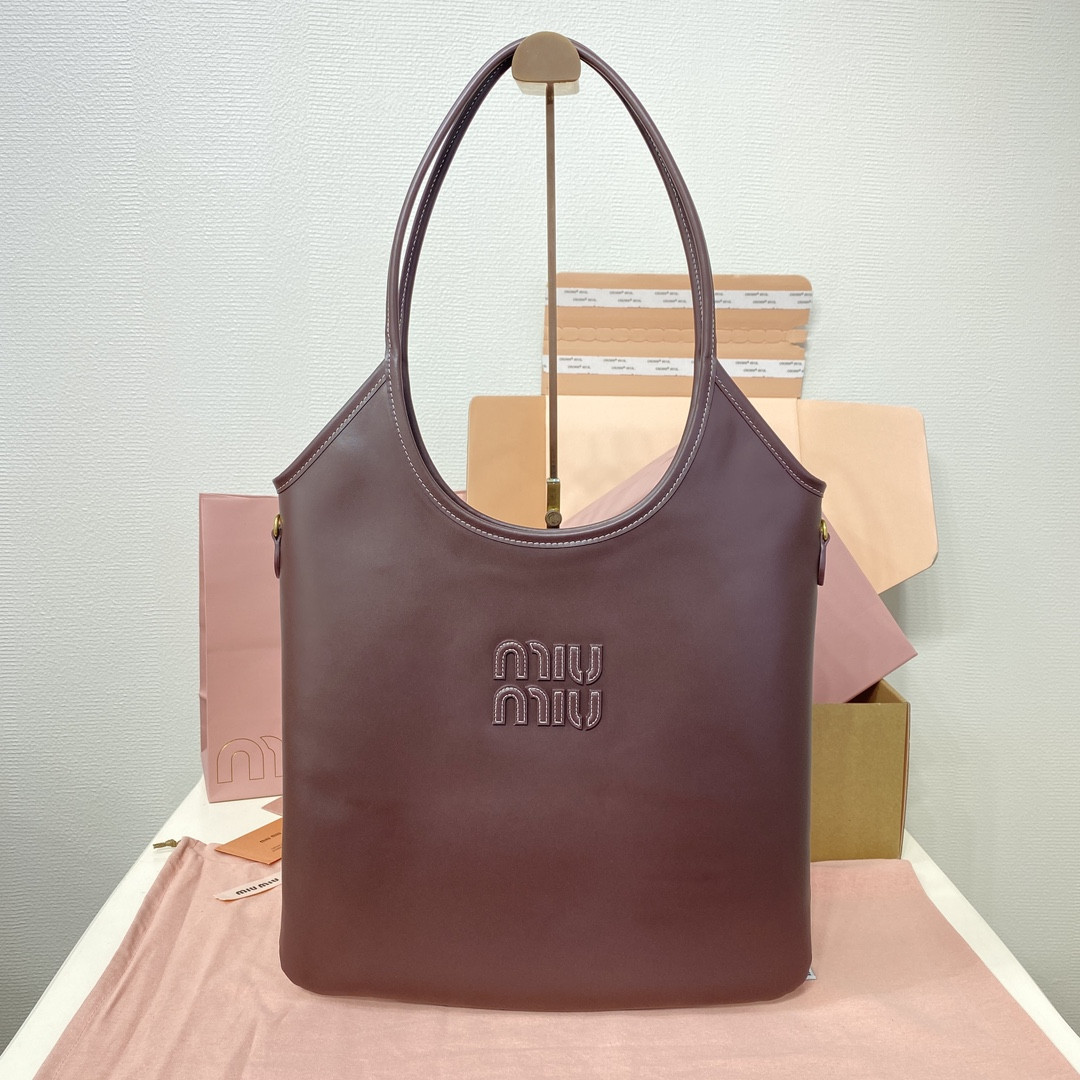 M1v M1v ivy leather bag 40x35cm
