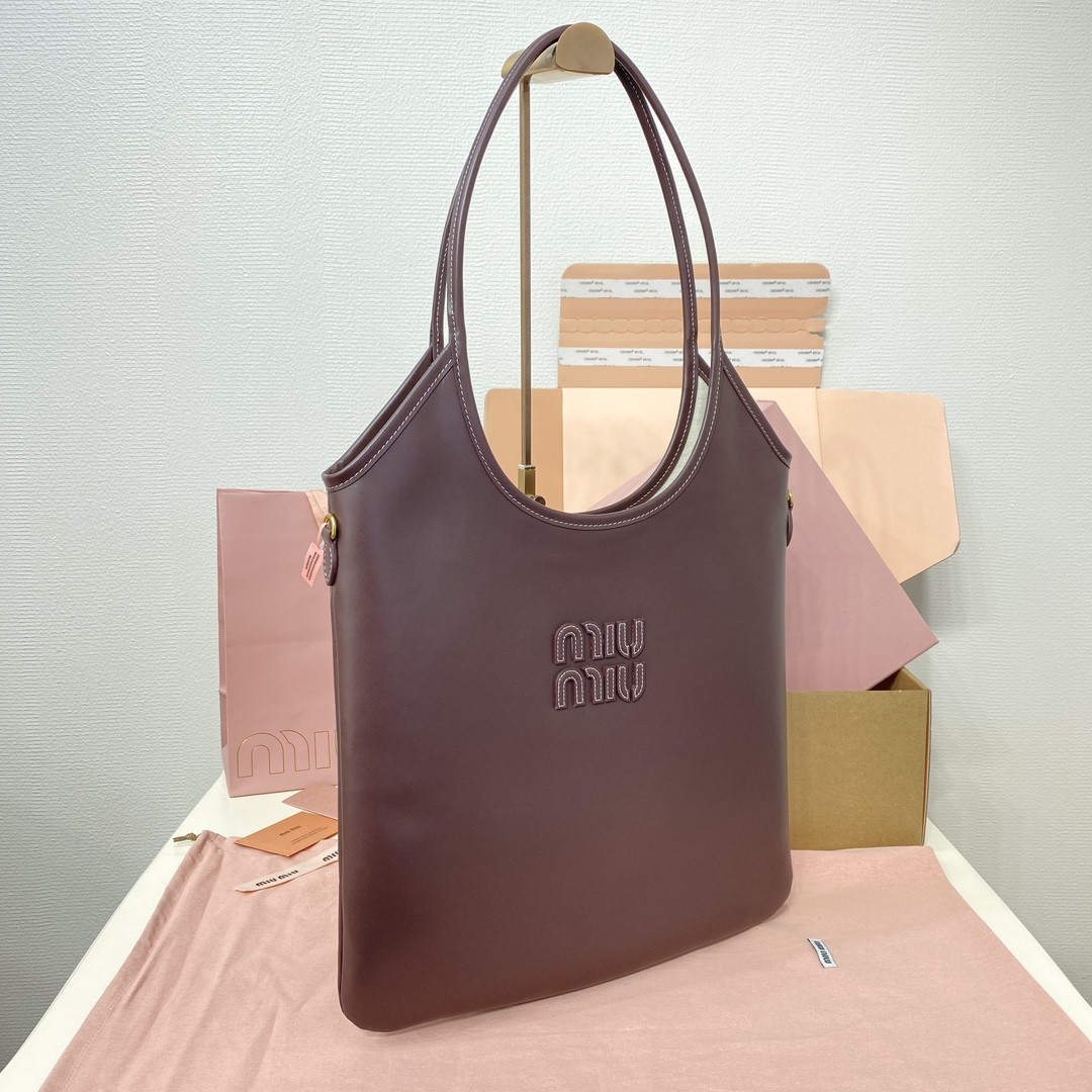 M1v M1v ivy leather bag 40x35cm