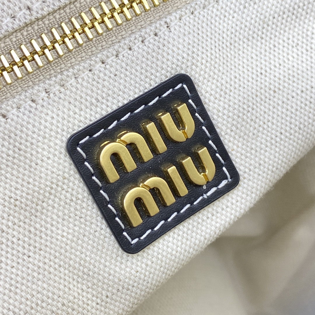M1v M1v ivy leather bag 40x35cm