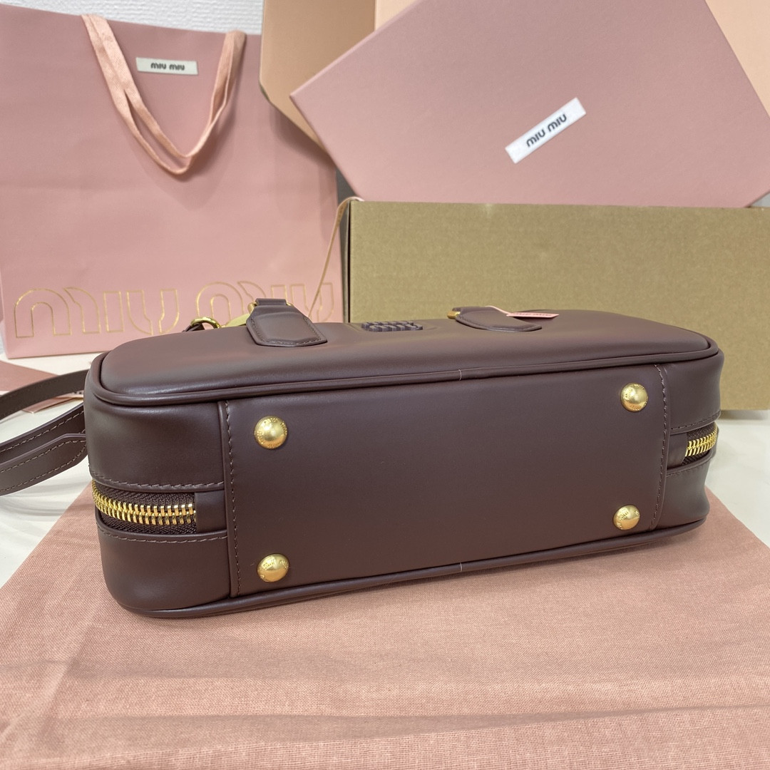 M1v M1v arcadie leather bag 12x27x9cm