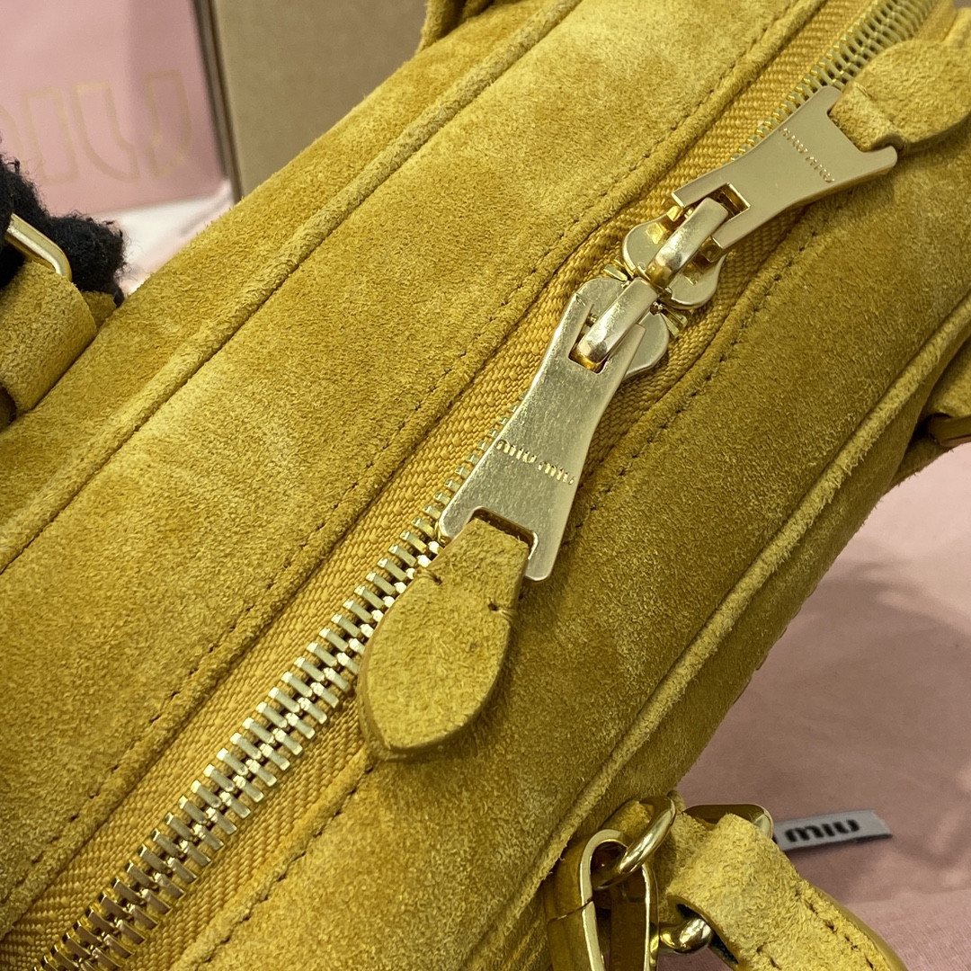 M1v M1v arcadie padded suede top-handle bag 22x10.5x7.5cm