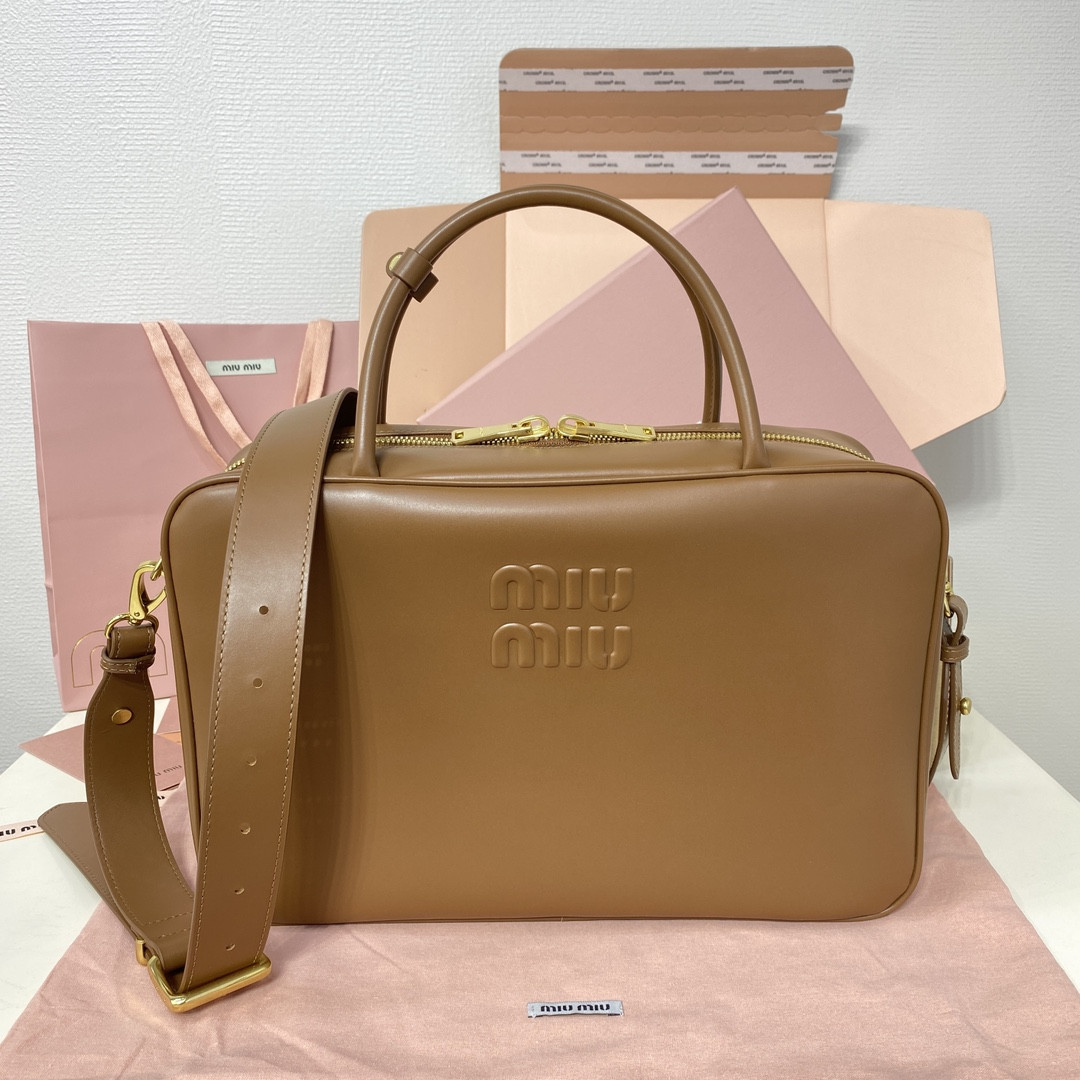 M1v M1v leather beau bag 23x34x10cm