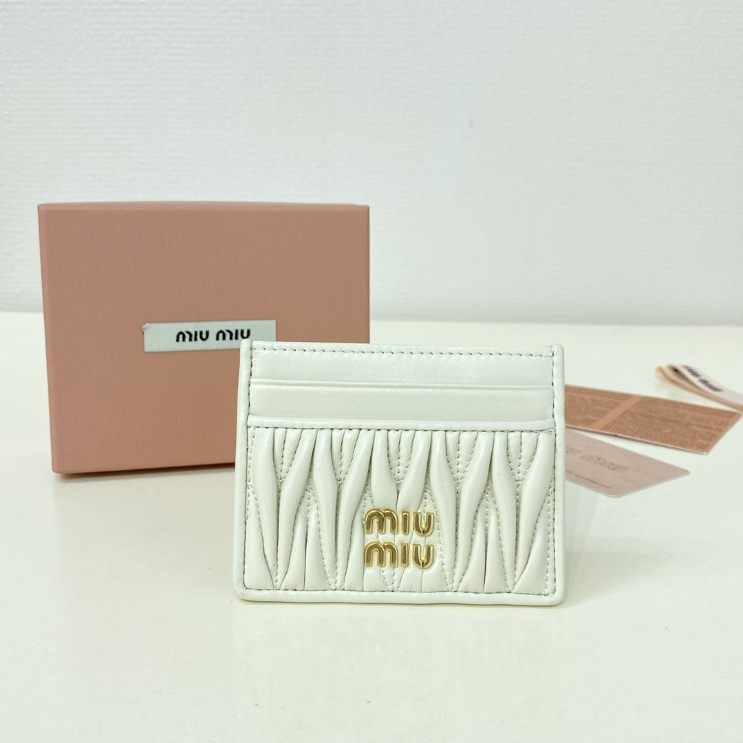 M1v M1v matelassé nappa leather card holder 8x10.5cm