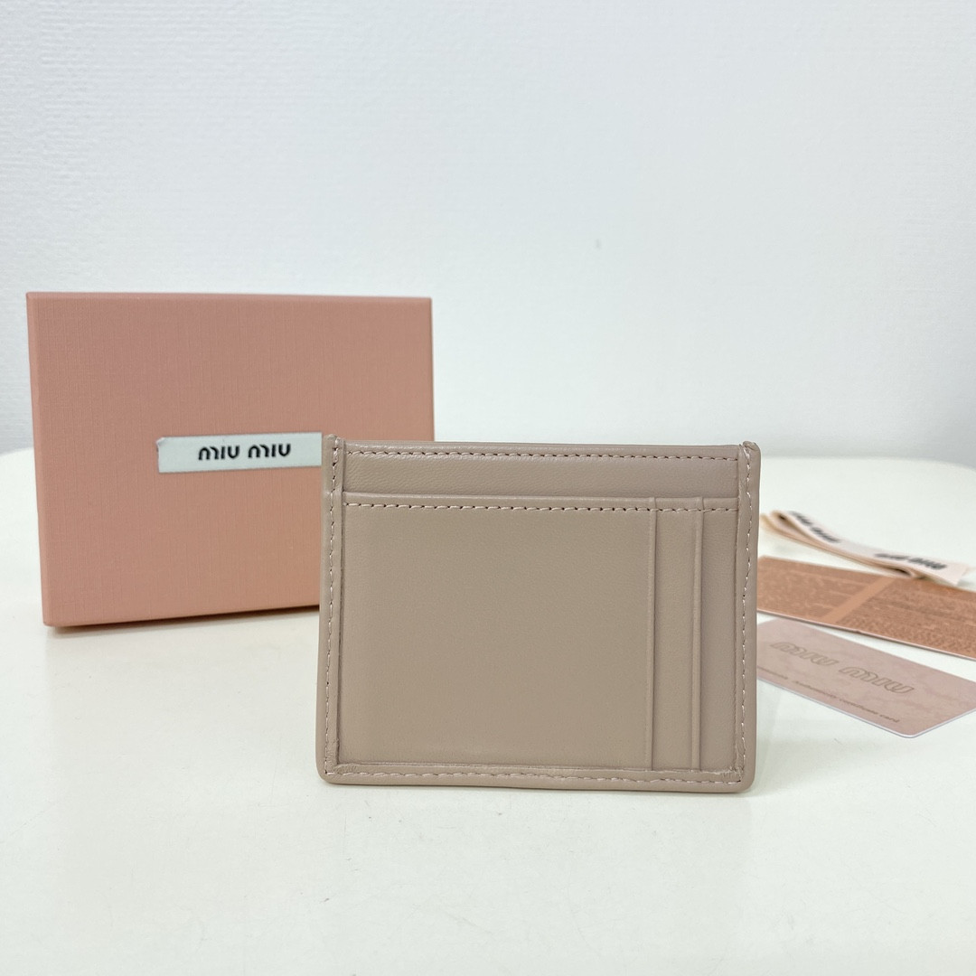 M1v M1v matelassé nappa leather card holder 8x10.5cm