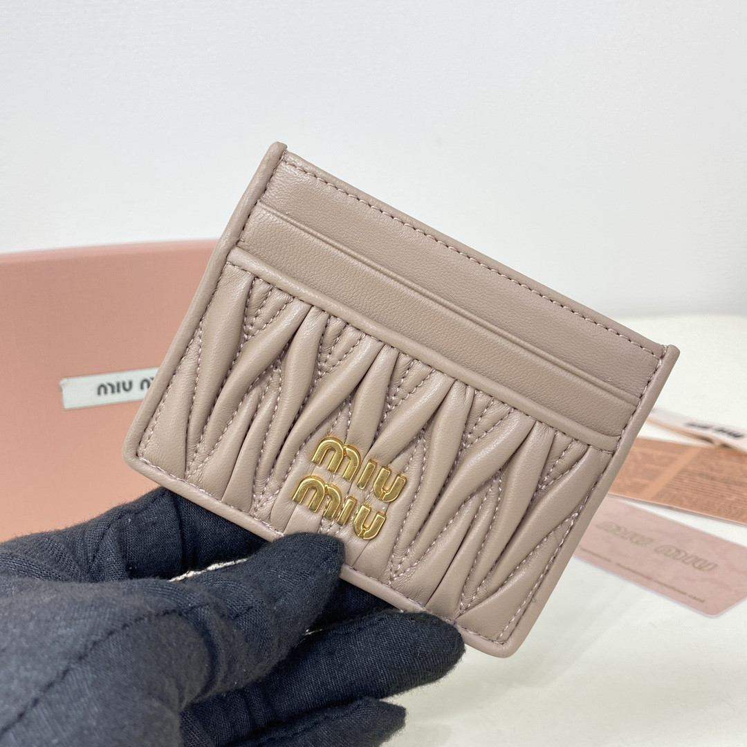 M1v M1v matelassé nappa leather card holder 8x10.5cm