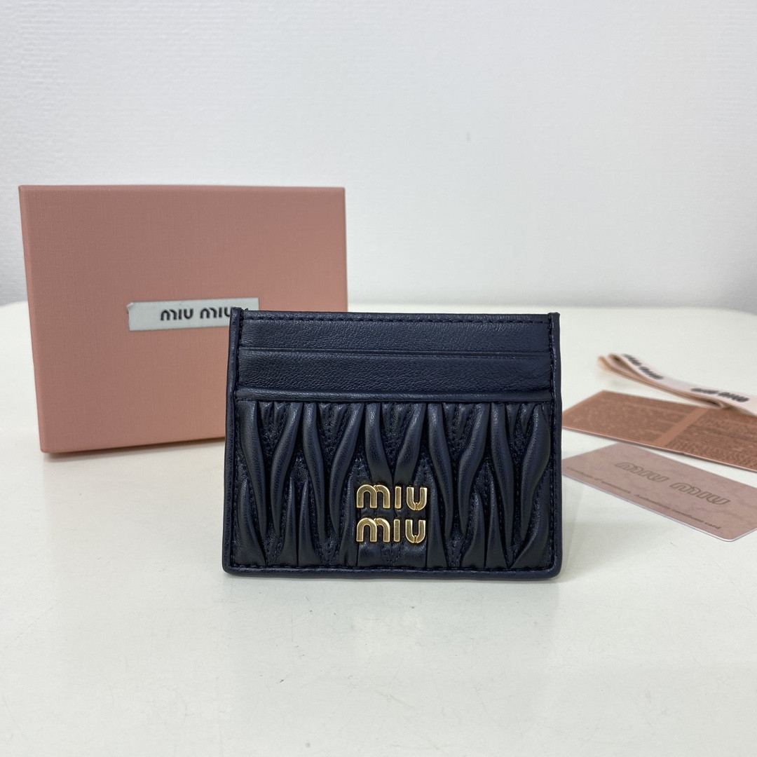 M1v M1v matelassé nappa leather card holder 8x10.5cm