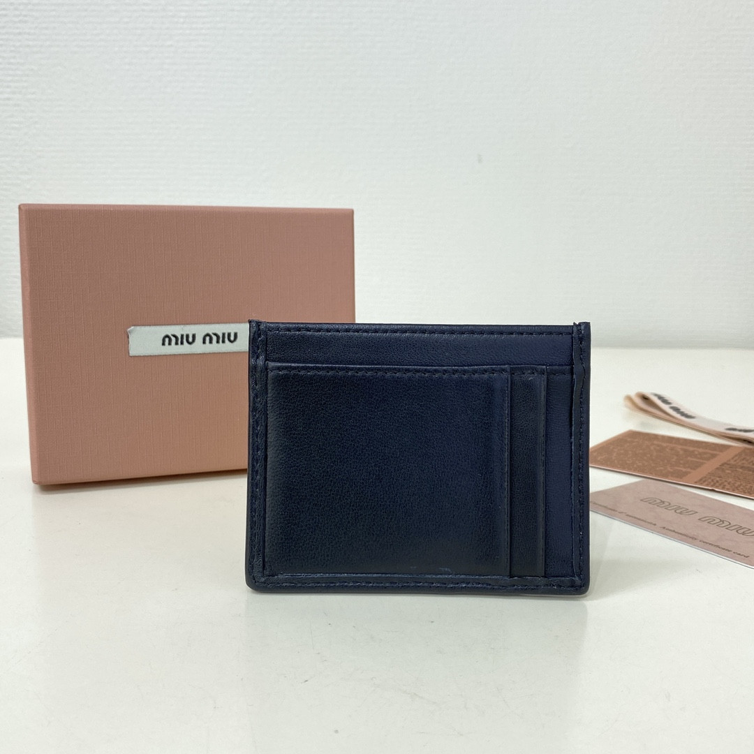 M1v M1v matelassé nappa leather card holder 8x10.5cm
