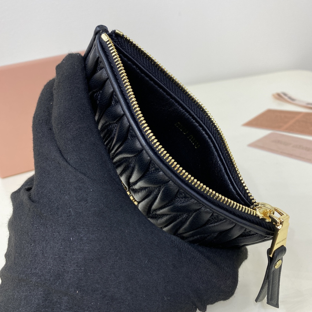 M1v M1v matelassé nappa leather card holder 8x15cm