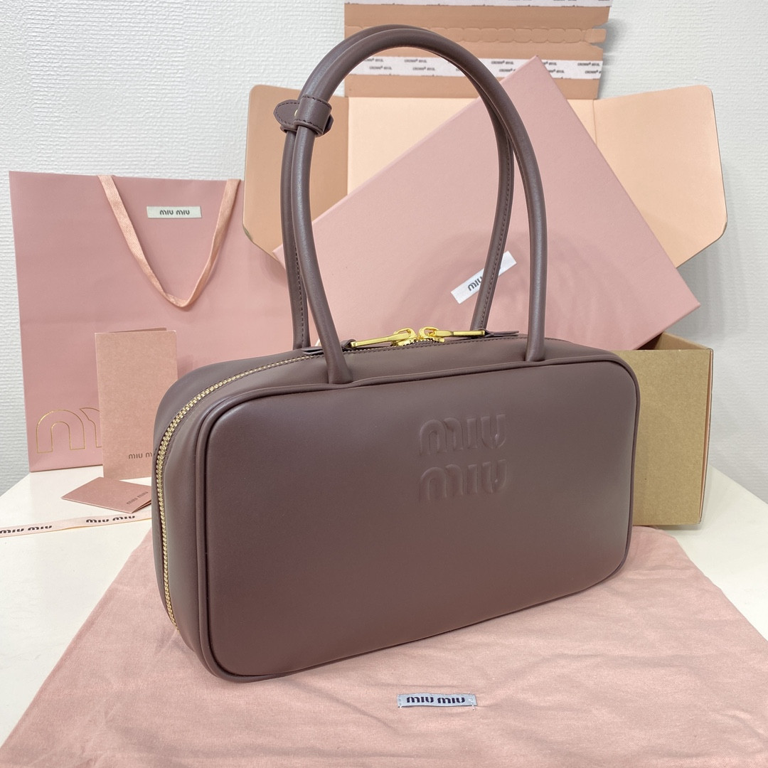 M1v M1v beau naplak leather bag 29x17x9cm