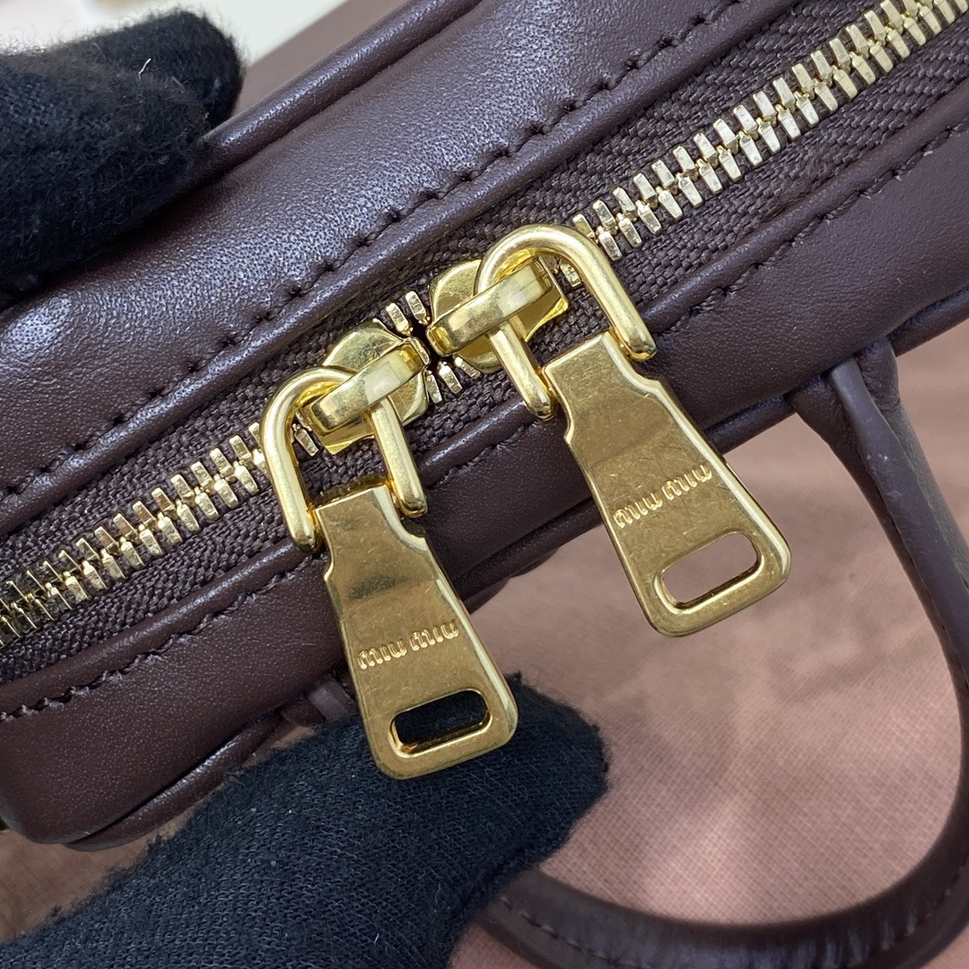 M1v M1v leather micro bag 7x11x4cm