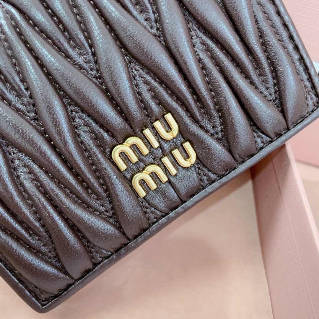 M1v M1v small matelassé nappa leather wallet 11.2x8.5cm