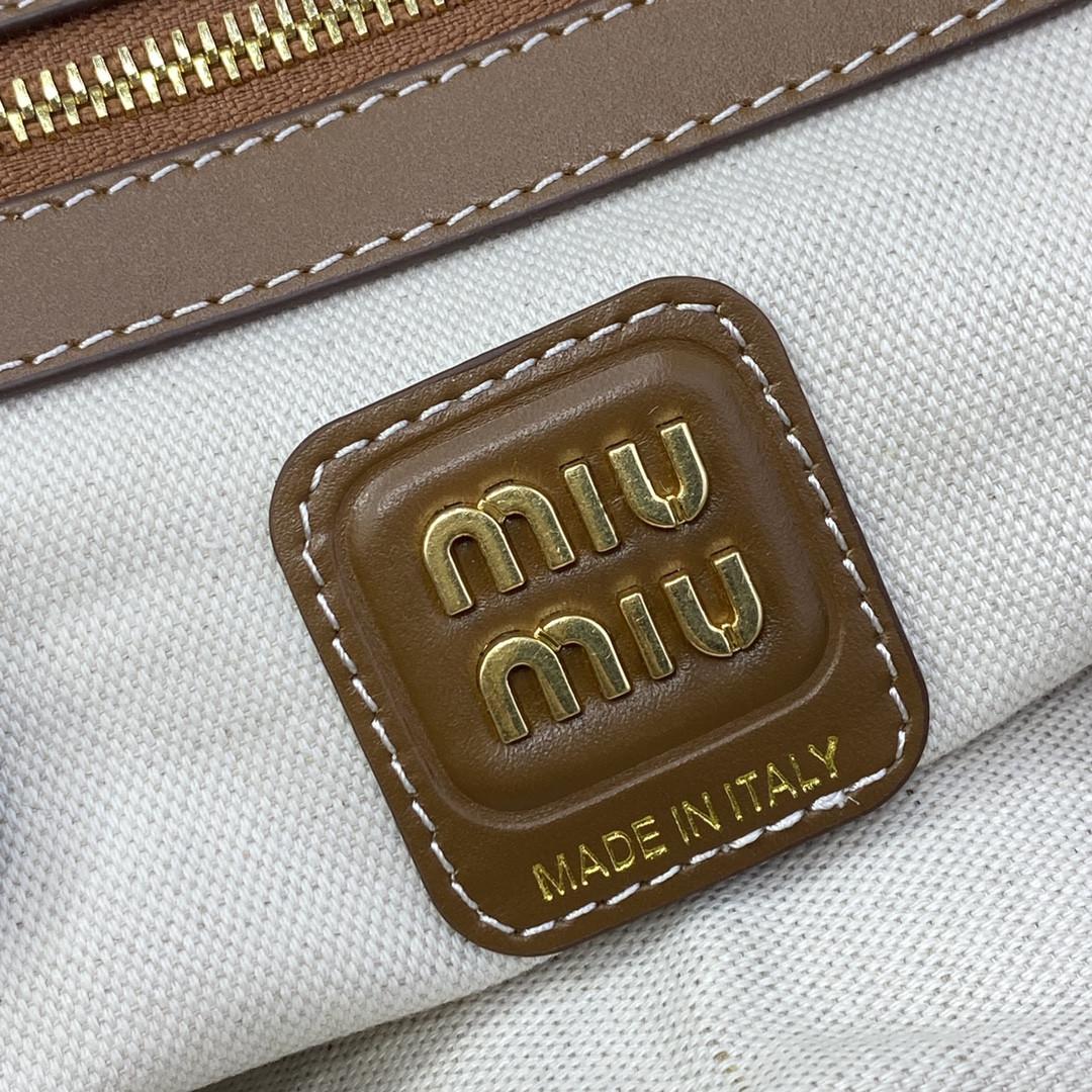 M1v M1v canvas beau bag 23x34x10cm