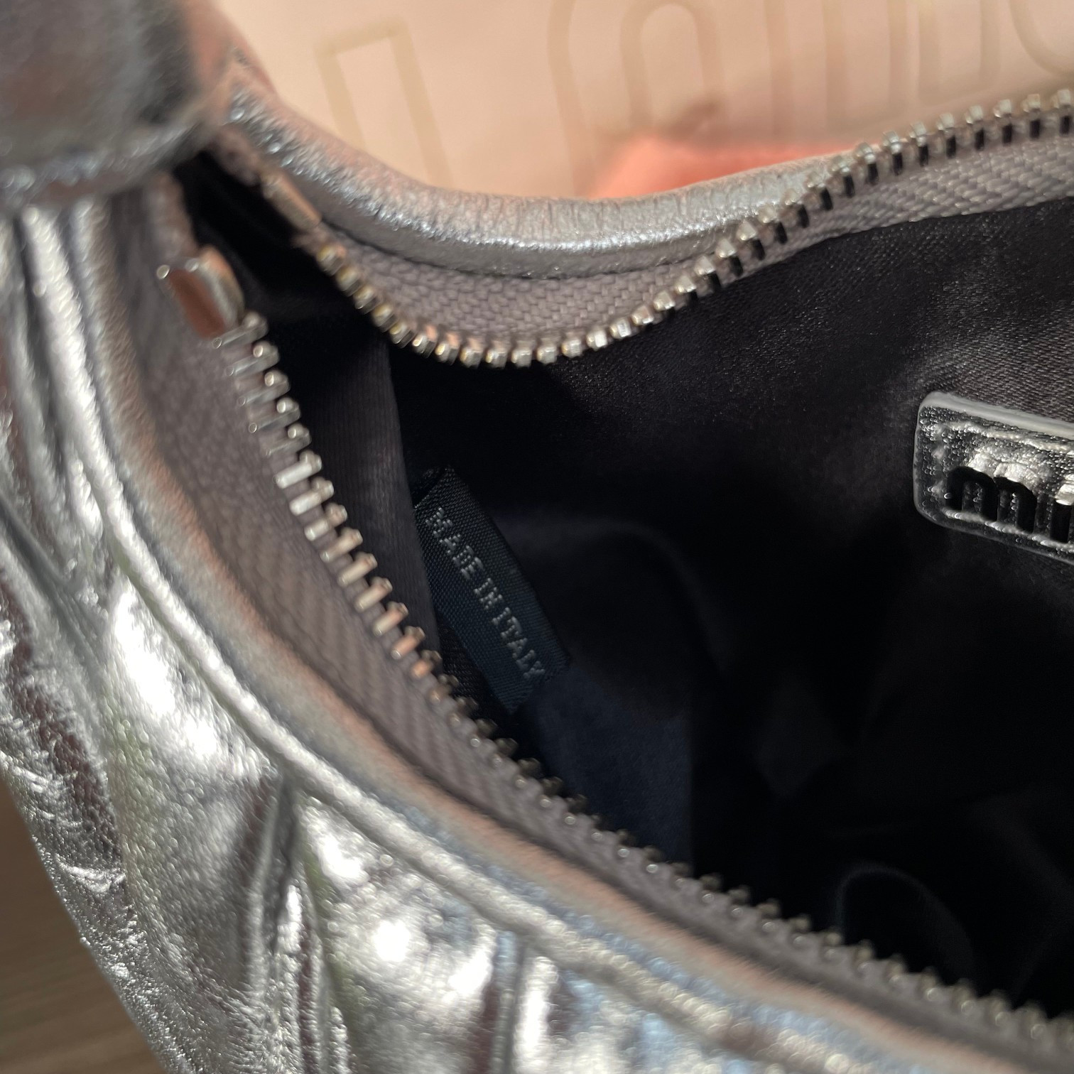 M1v M1v wander matelassé nappa leather hobo mini-bag 14x17.5x5.5cm