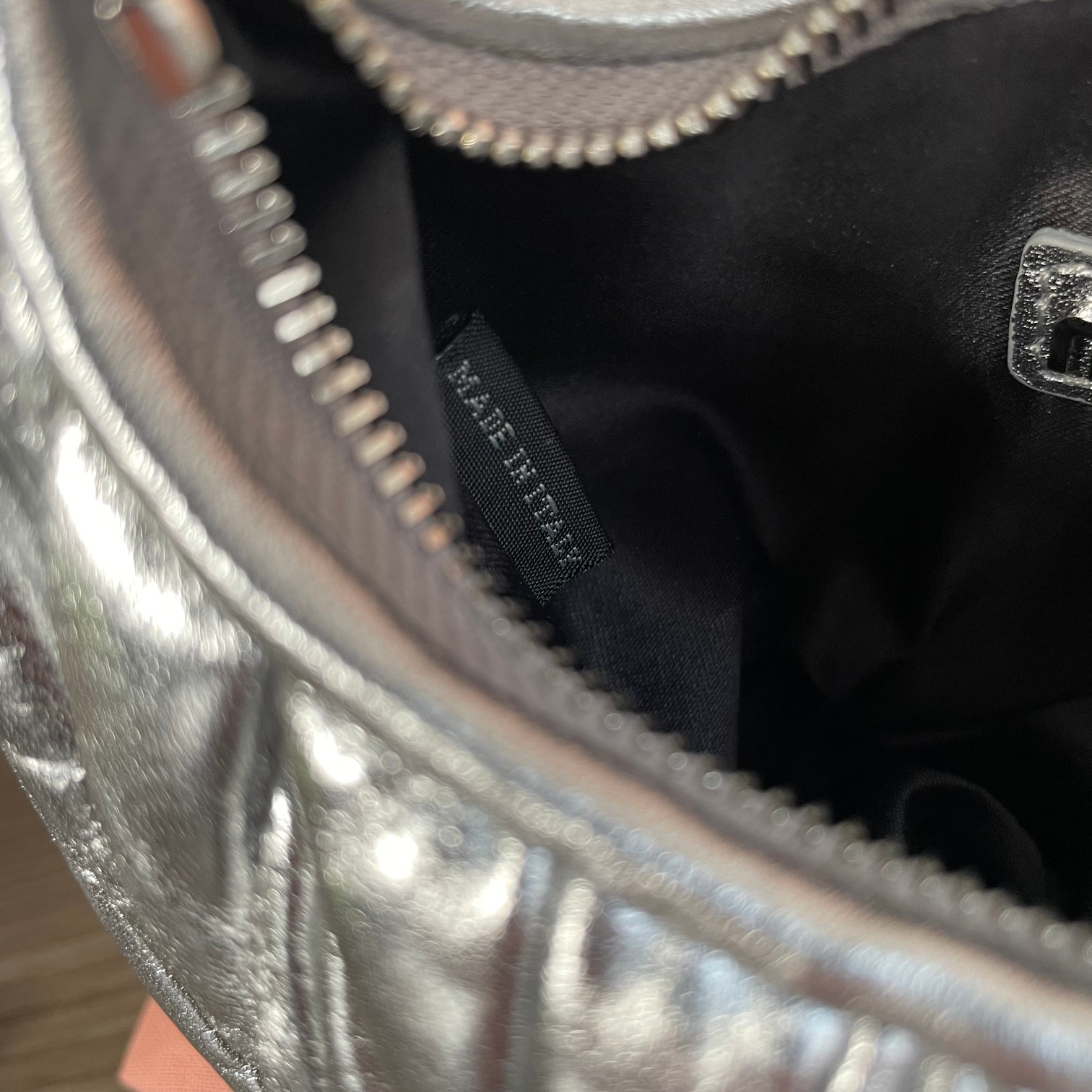 M1v M1v wander matelassé nappa leather hobo mini-bag 14x17.5x5.5cm