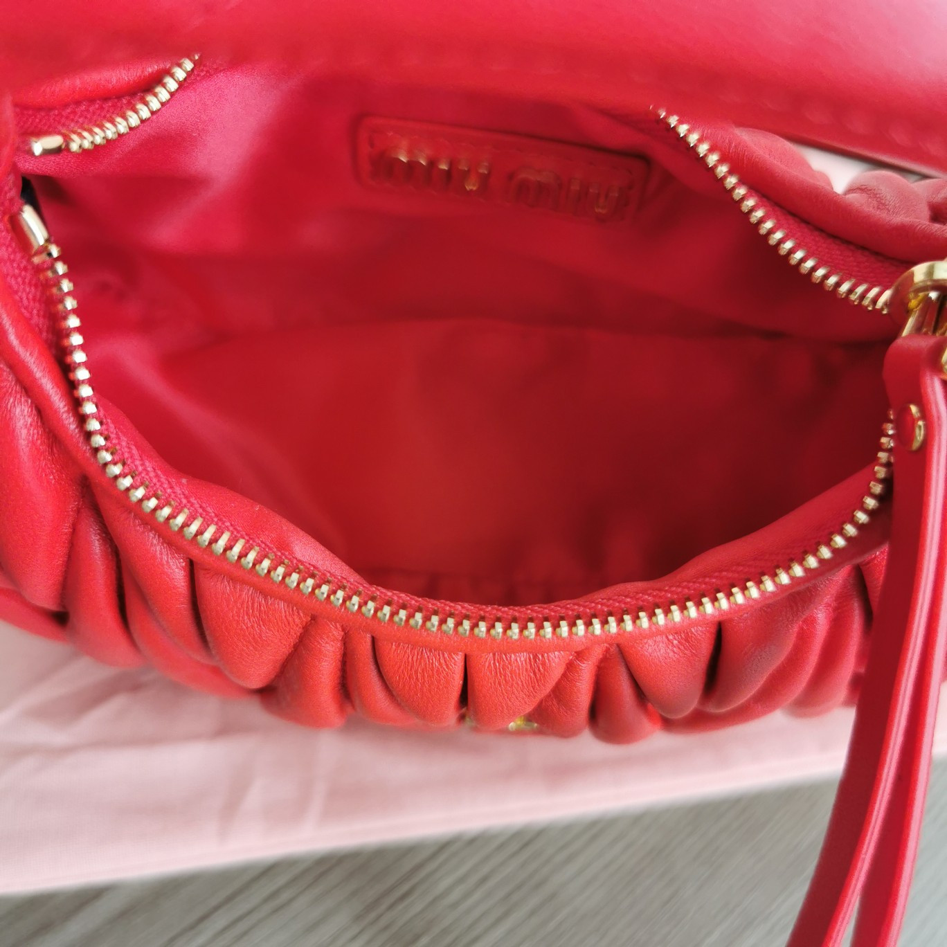 M1v M1v wander matelassé nappa leather hobo mini-bag 14x17.5x5.5cm