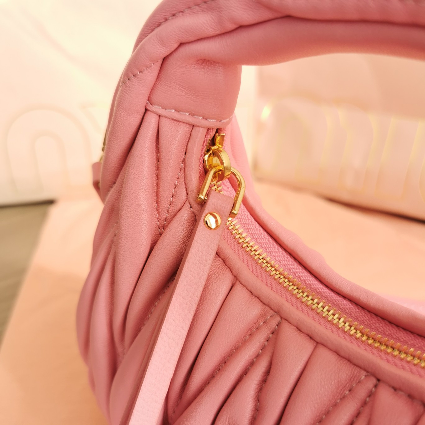 M1v M1v wander matelassé nappa leather hobo mini-bag 14x17.5x5.5cm
