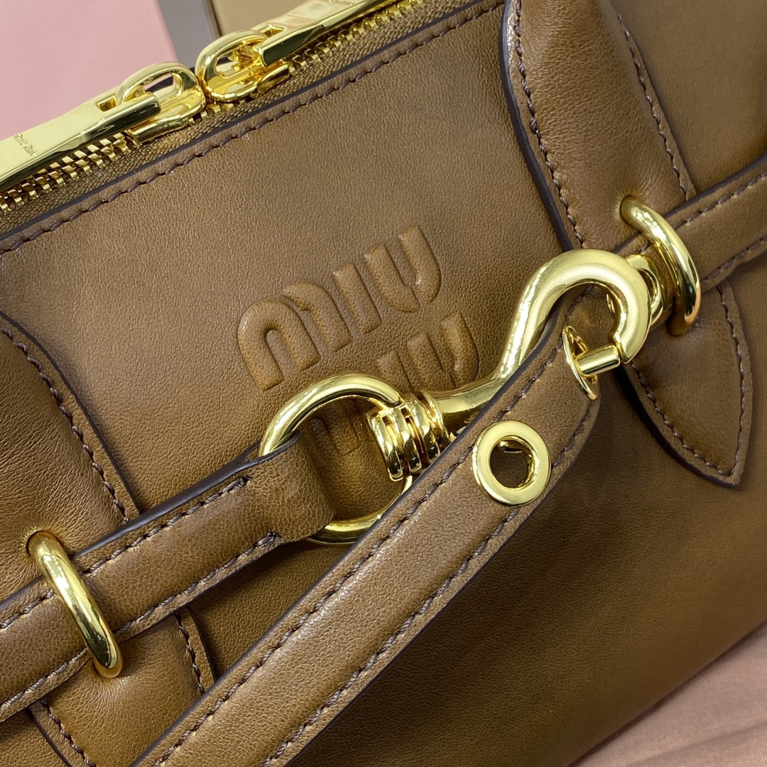 M1v M1v aventure nappa leather top-handle bag 17x33x11cm