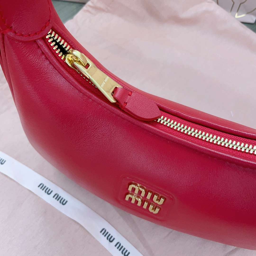 M1v M1v hobo bag 20x17x6cm